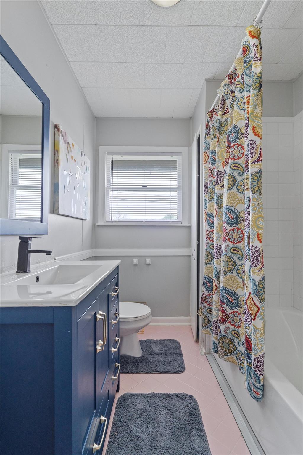 1908 W 2nd St, Taylor, TX 76574