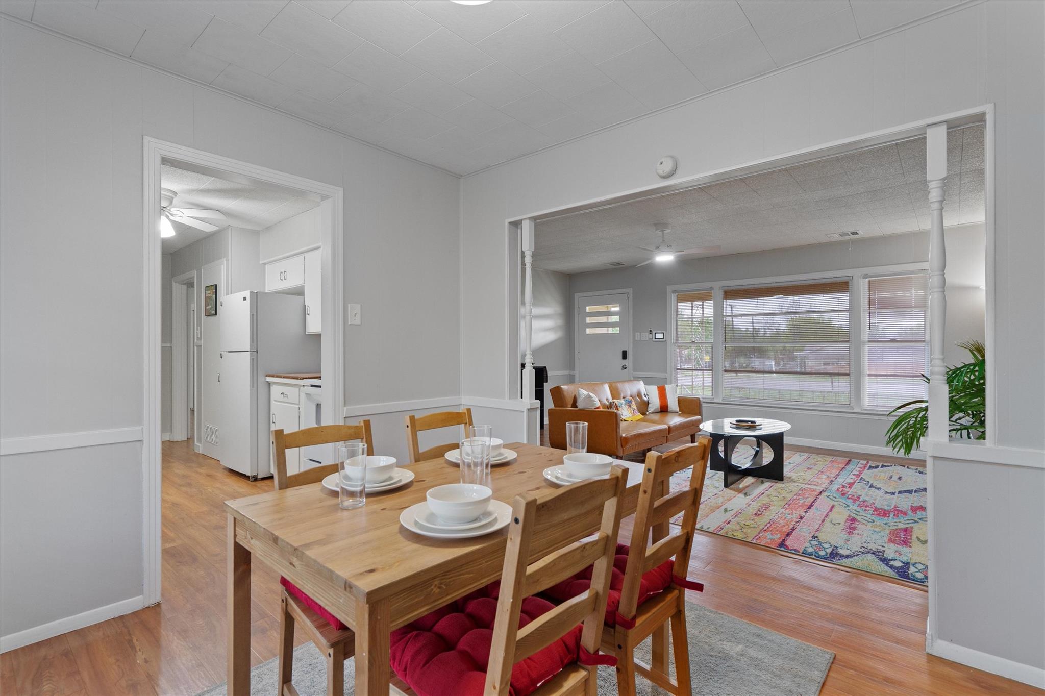 1908 W 2nd St, Taylor, TX 76574