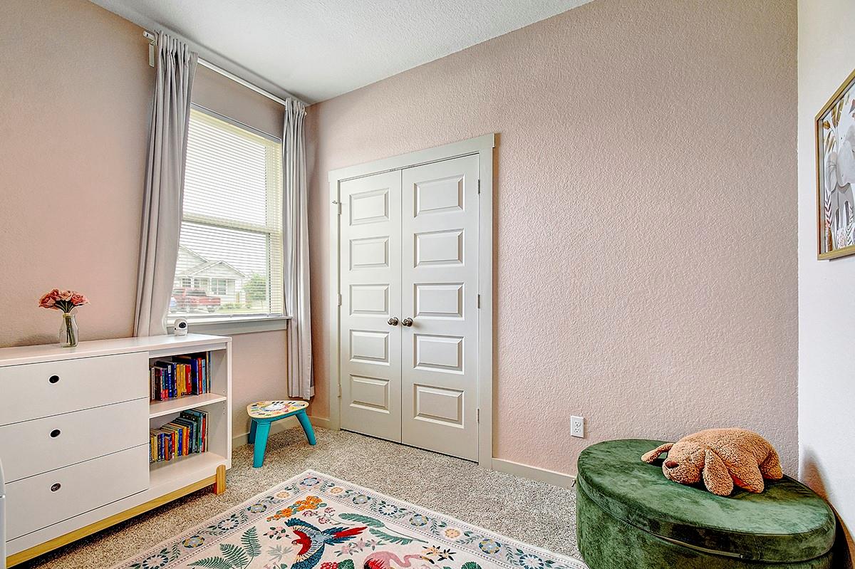 228 Greens Bayou Trl, Hutto, TX 78634