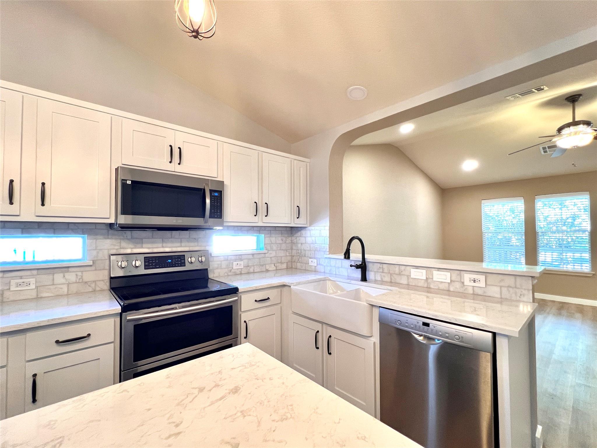 1517 Big Thicket Dr, Cedar Park, TX 78613