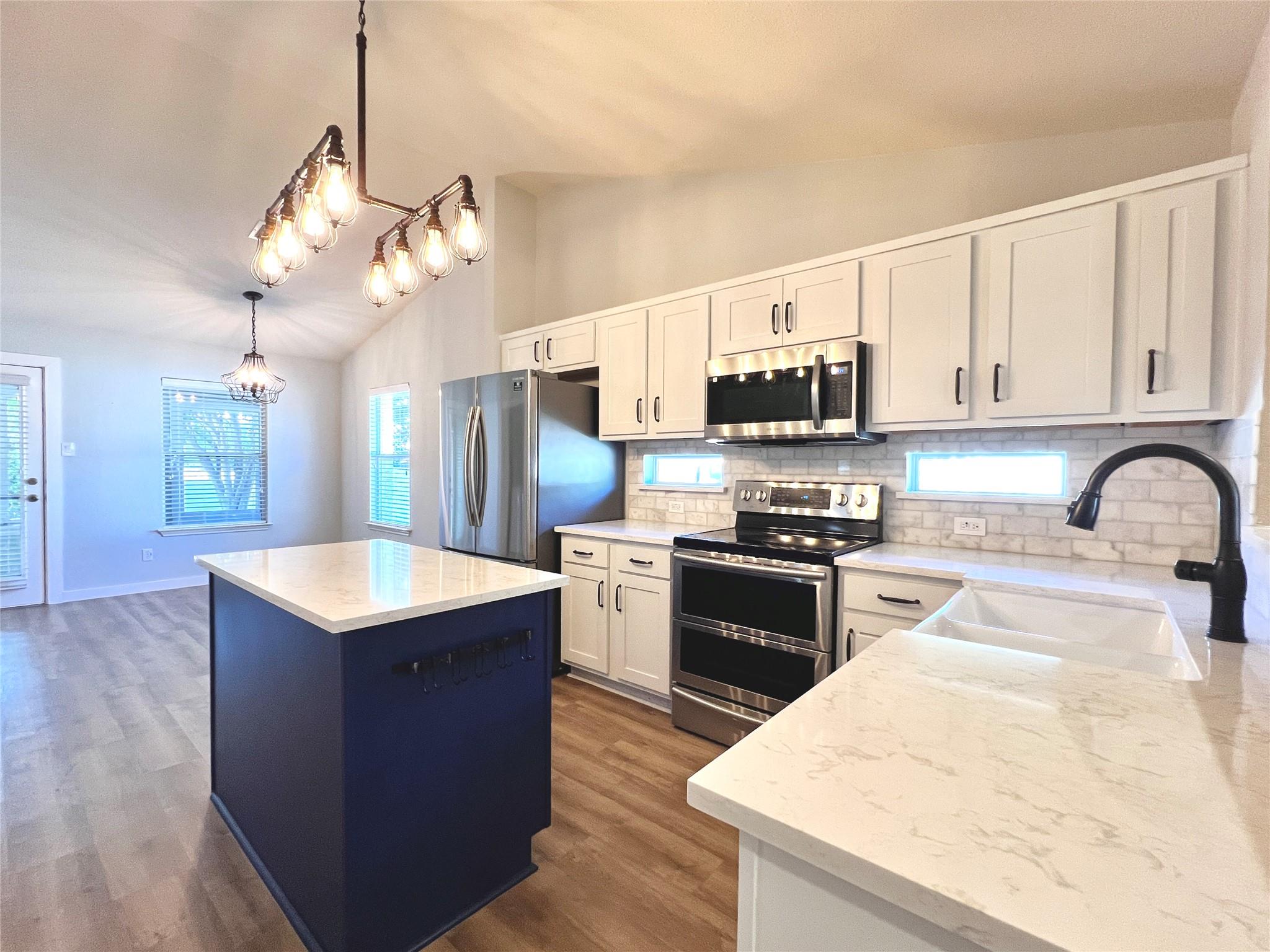 1517 Big Thicket Dr, Cedar Park, TX 78613