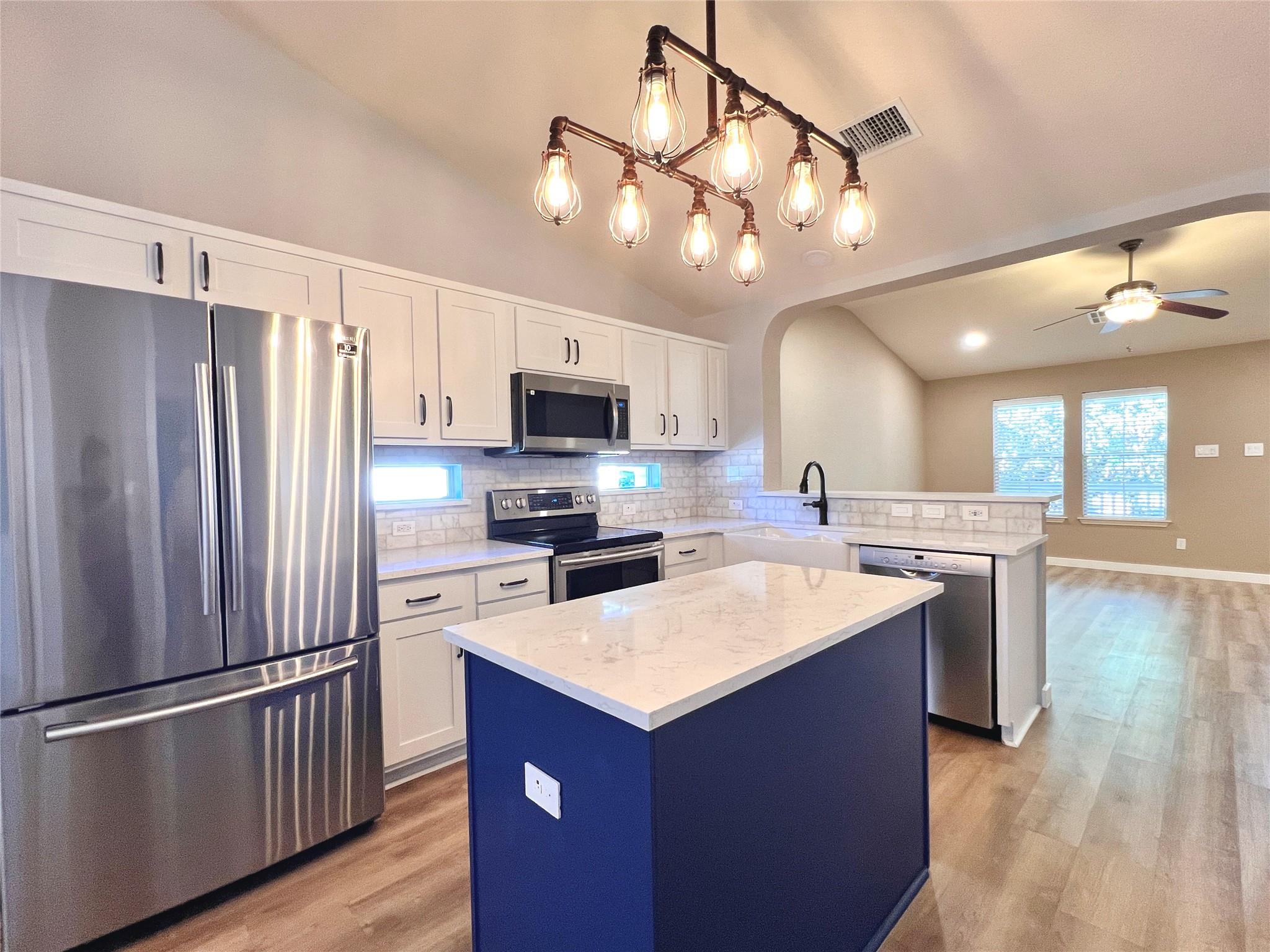 1517 Big Thicket Dr, Cedar Park, TX 78613