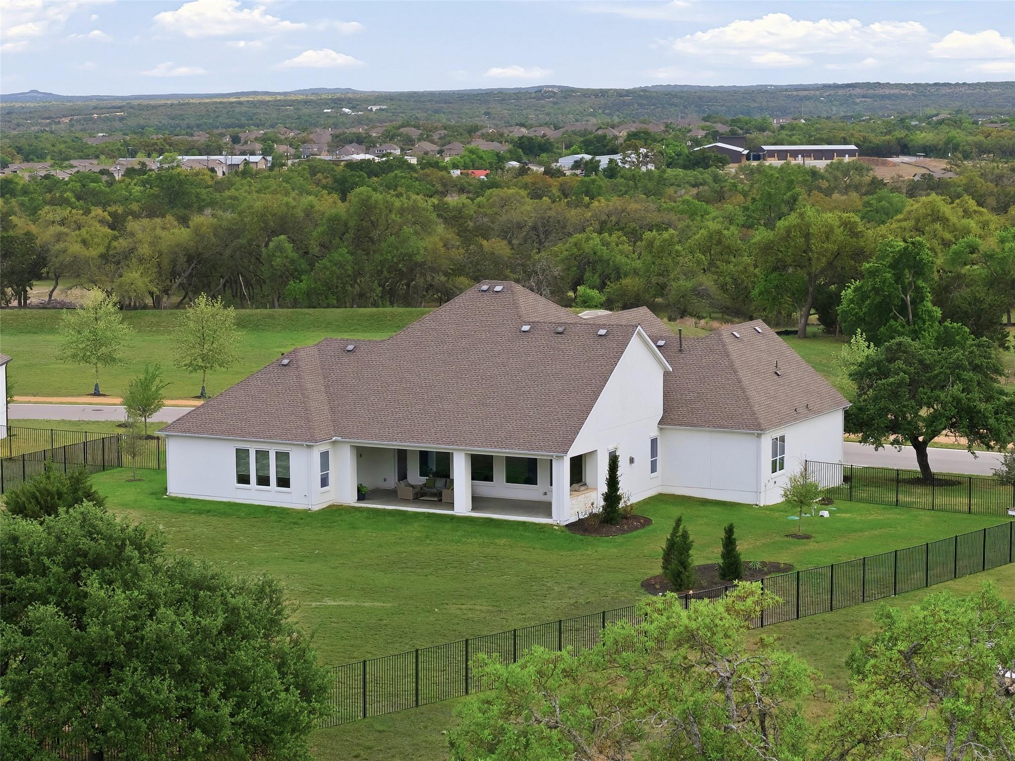 534 Prairie Clover Dr, Dripping Springs, TX 78620