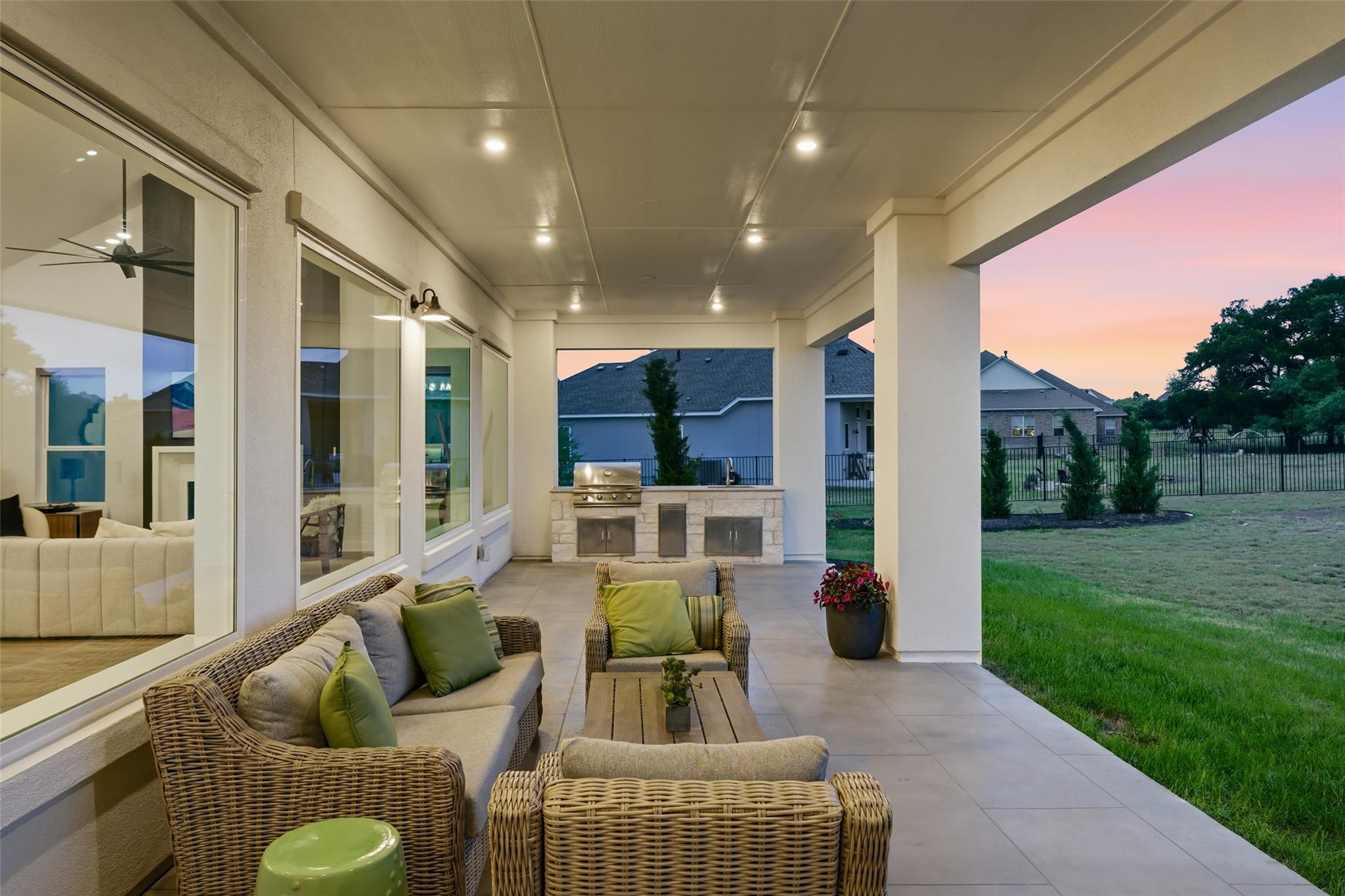 534 Prairie Clover Dr, Dripping Springs, TX 78620