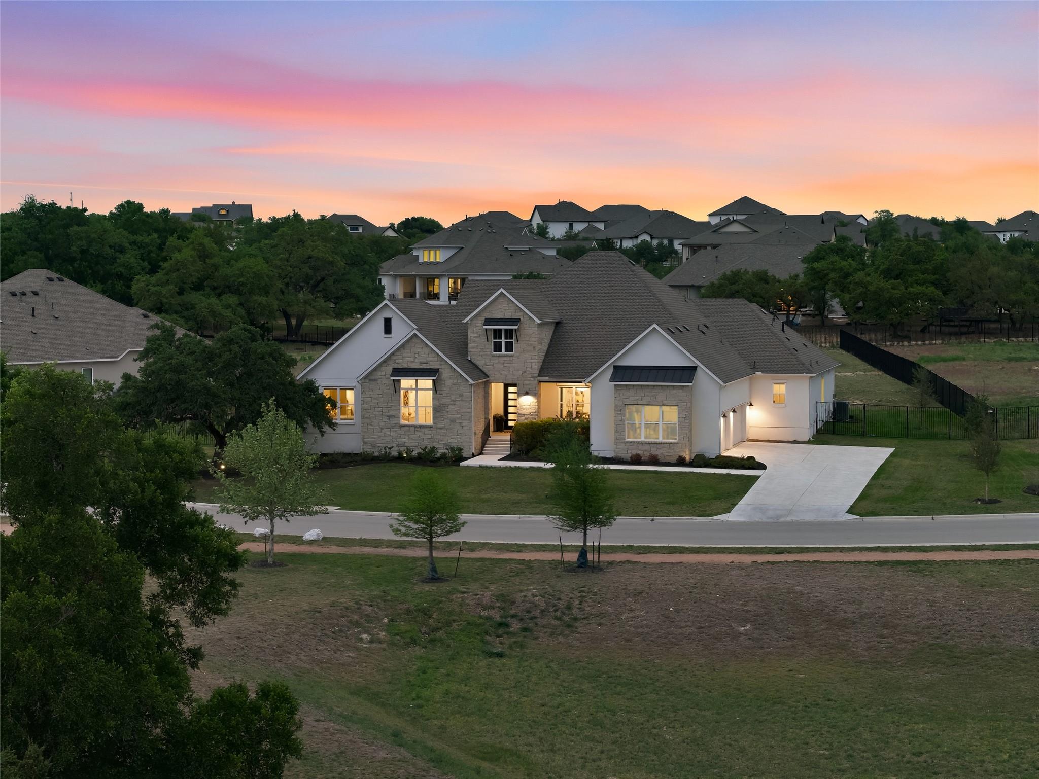534 Prairie Clover Dr, Dripping Springs, TX 78620