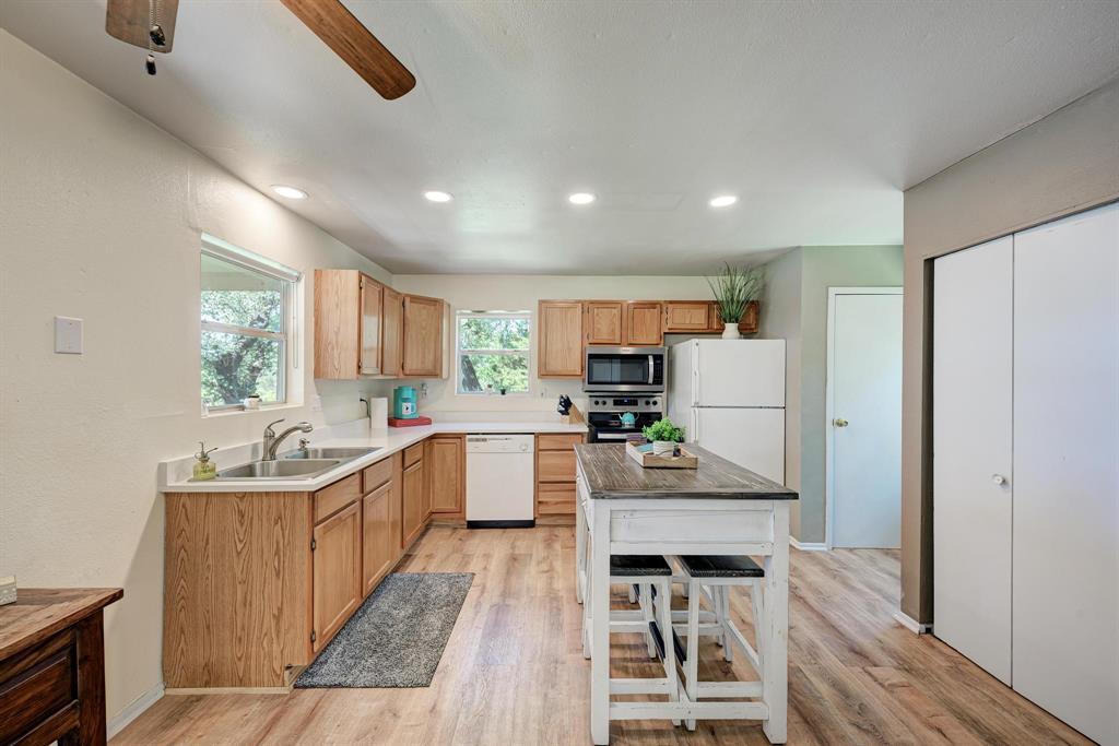 6706 Fm 690, Burnet, TX 78611