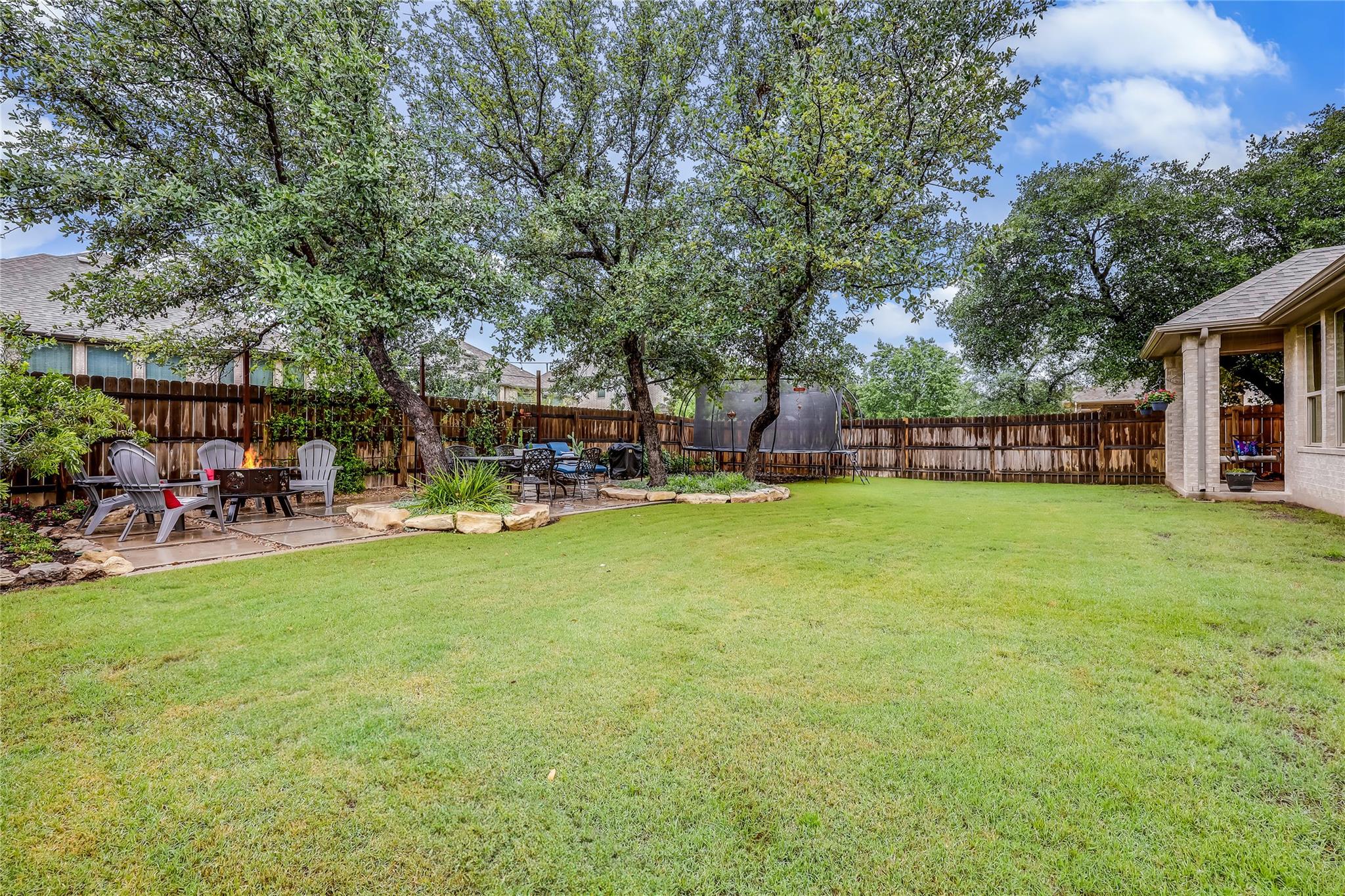7820 Turnback Ledge Trl, Lago Vista, TX 78645