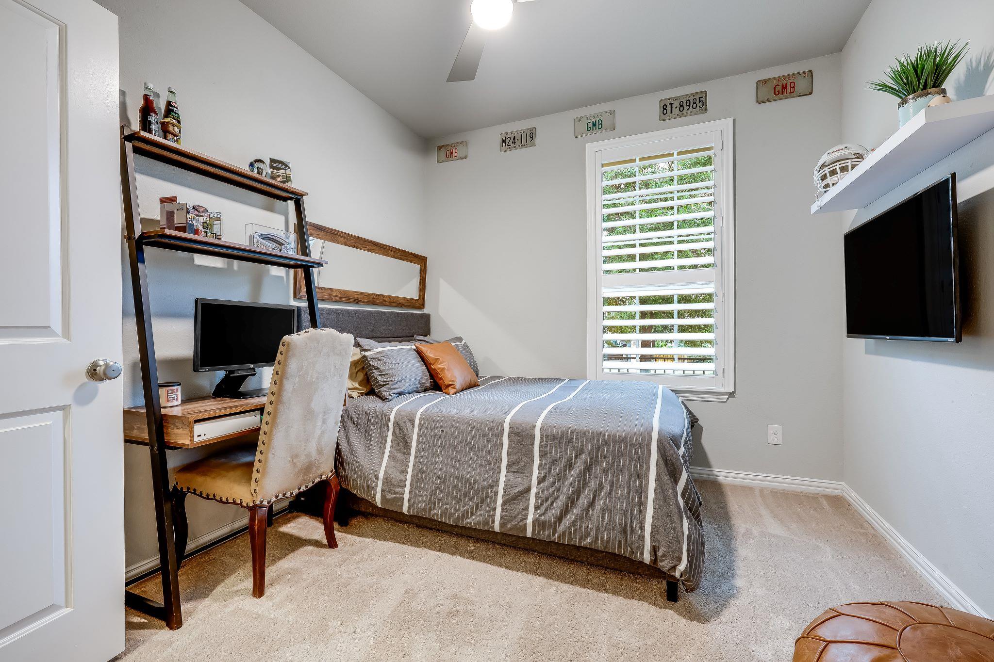 7820 Turnback Ledge Trl, Lago Vista, TX 78645