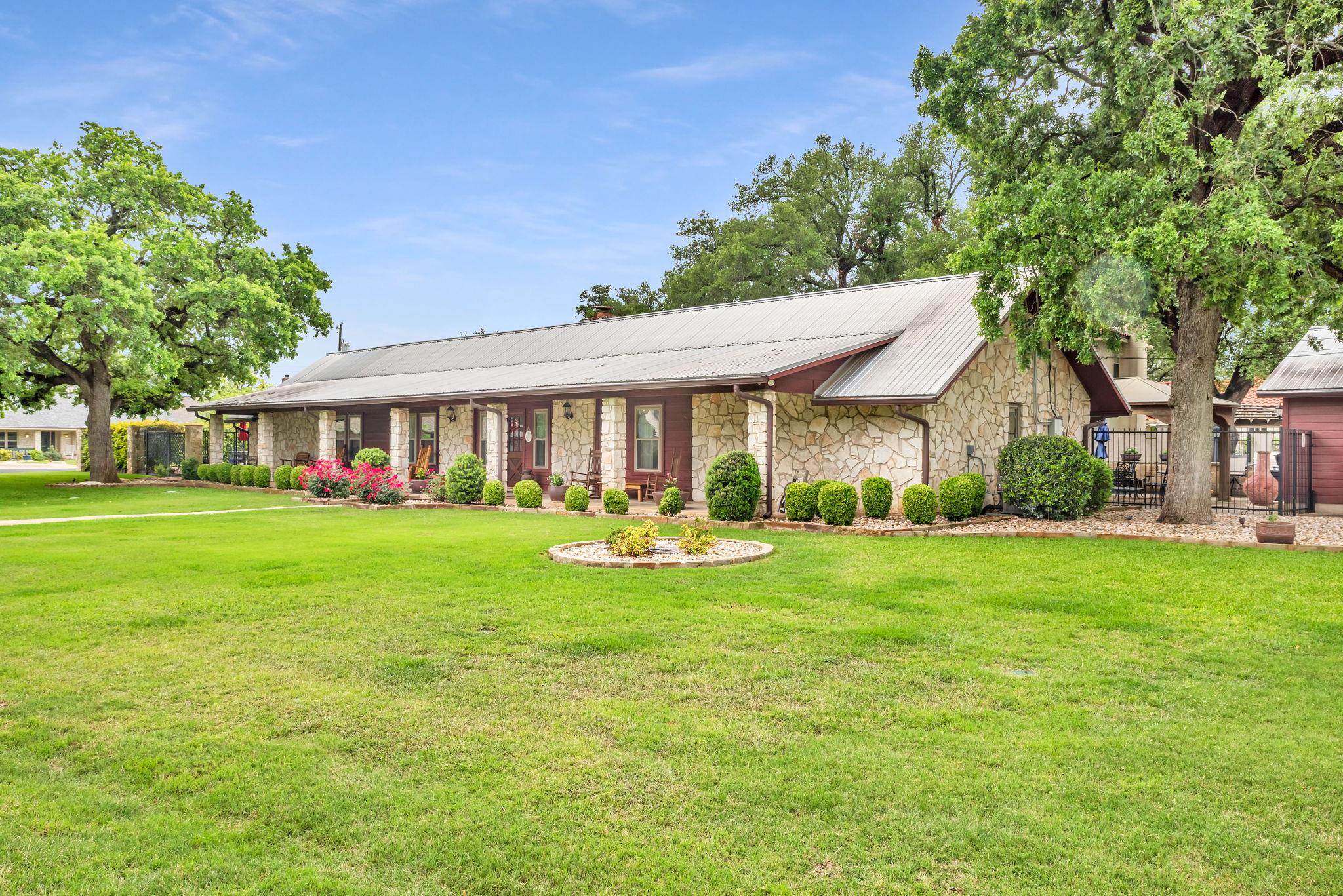 236 Olde Oak Dr, Georgetown, TX 78633