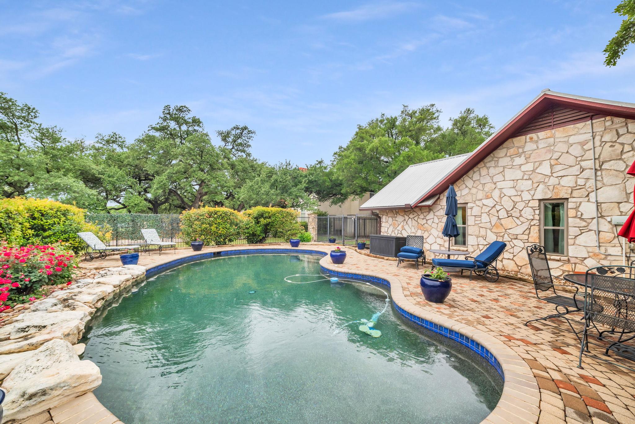 236 Olde Oak Dr, Georgetown, TX 78633