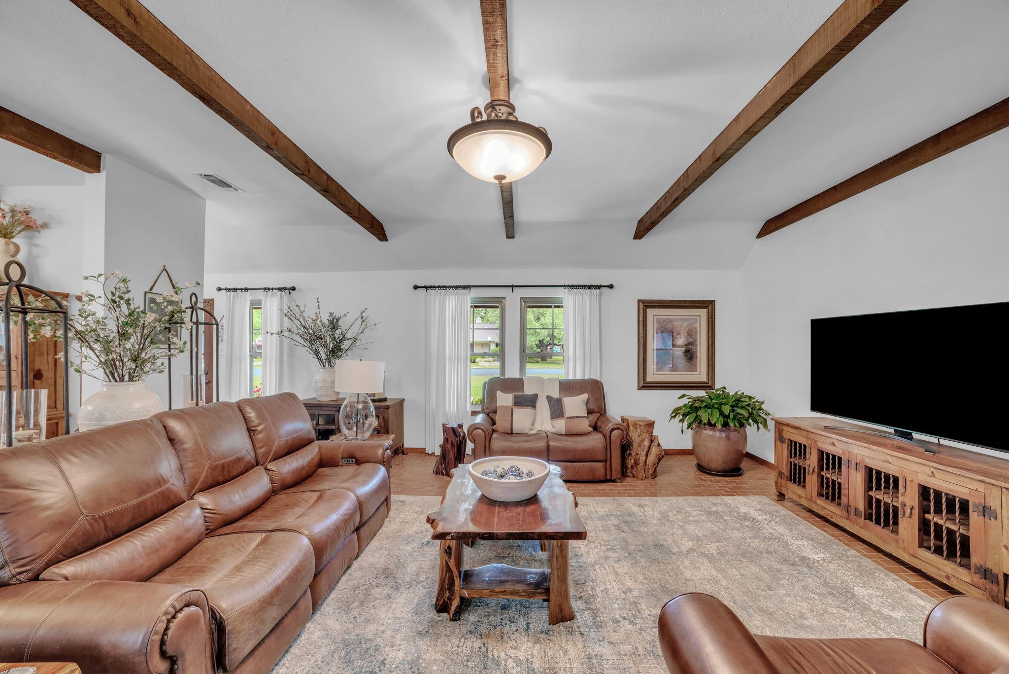 236 Olde Oak Dr, Georgetown, TX 78633