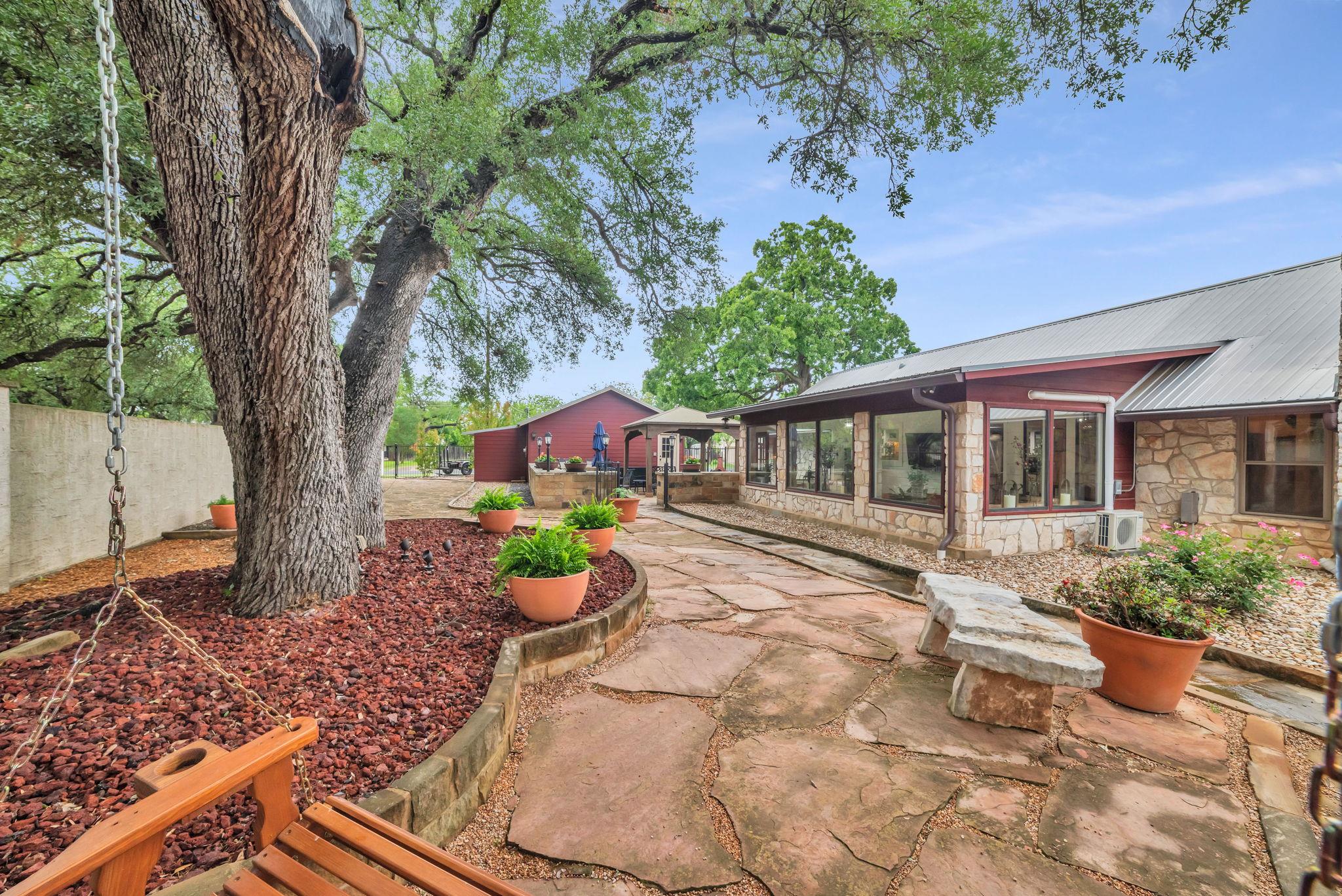 236 Olde Oak Dr, Georgetown, TX 78633