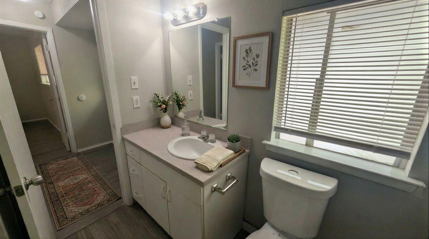 1711 Burton Dr # B, Austin, TX 78741