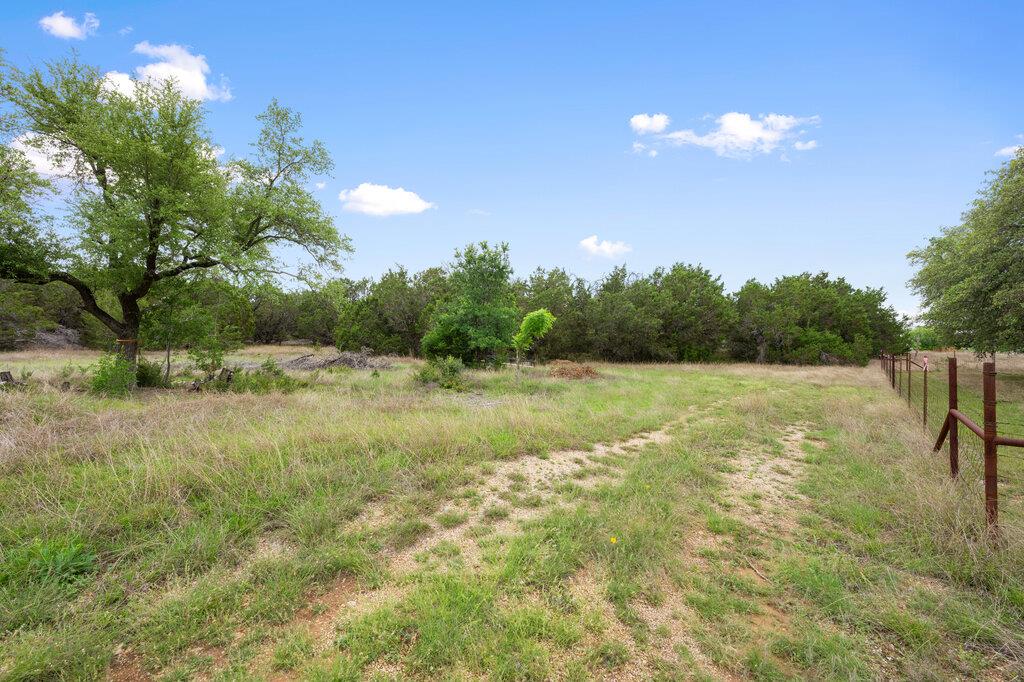 429 Red Oak, Liberty Hill, TX 78642