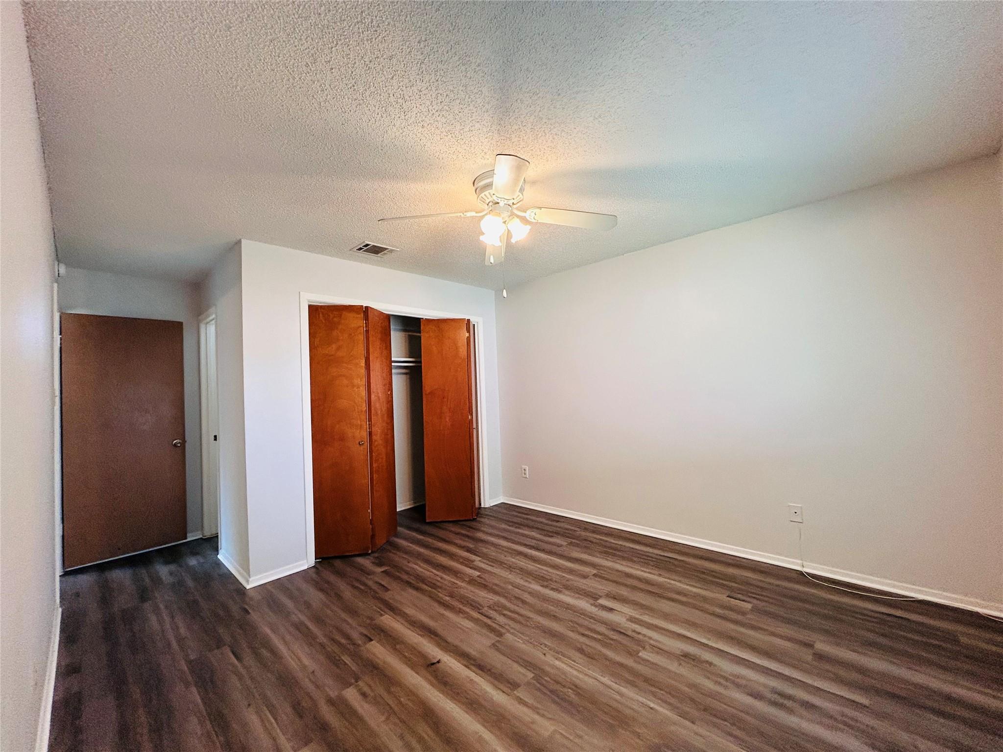 416 Greenlawn Blvd # 1, Round Rock, TX 78664
