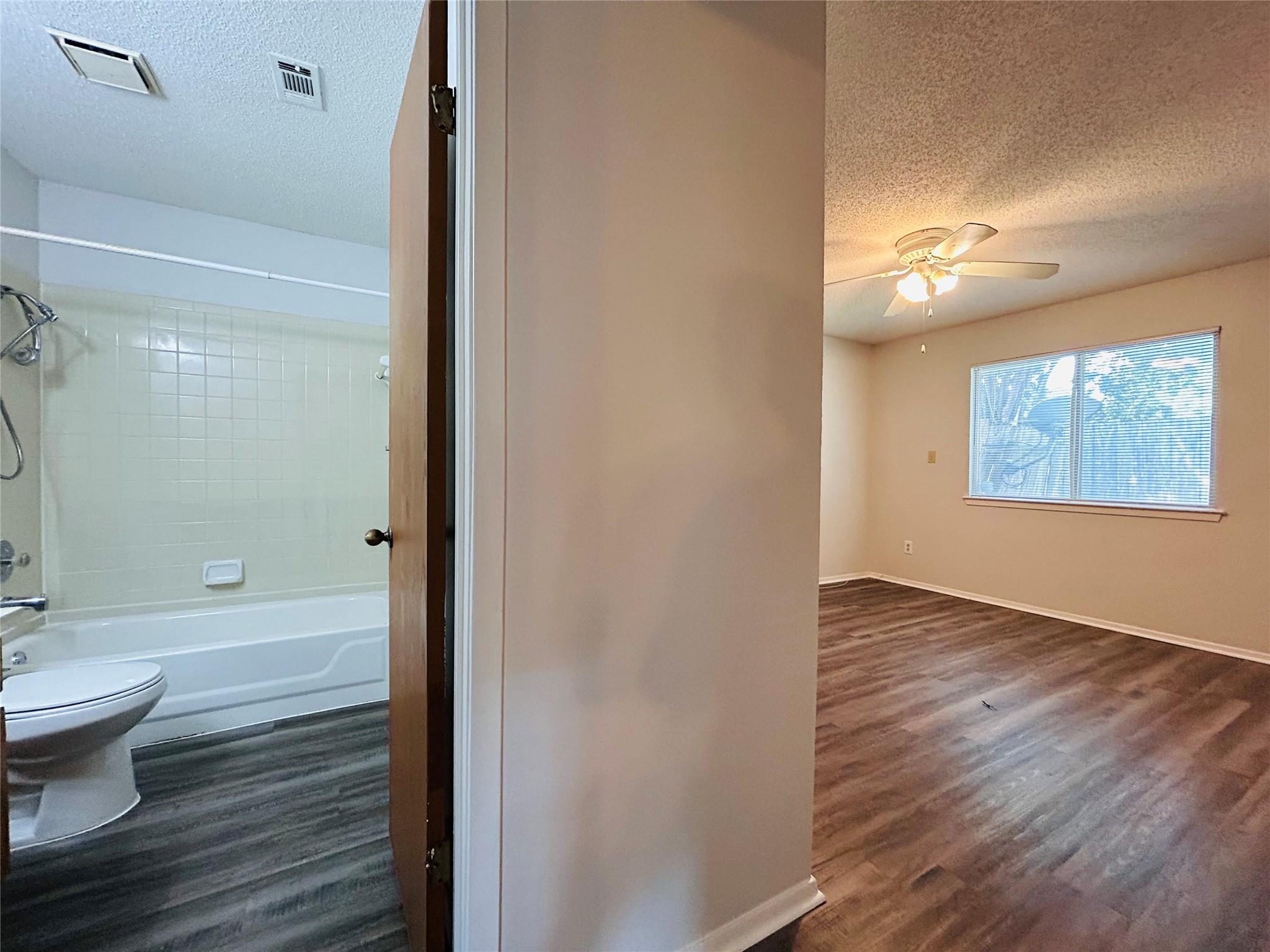 416 Greenlawn Blvd # 1, Round Rock, TX 78664