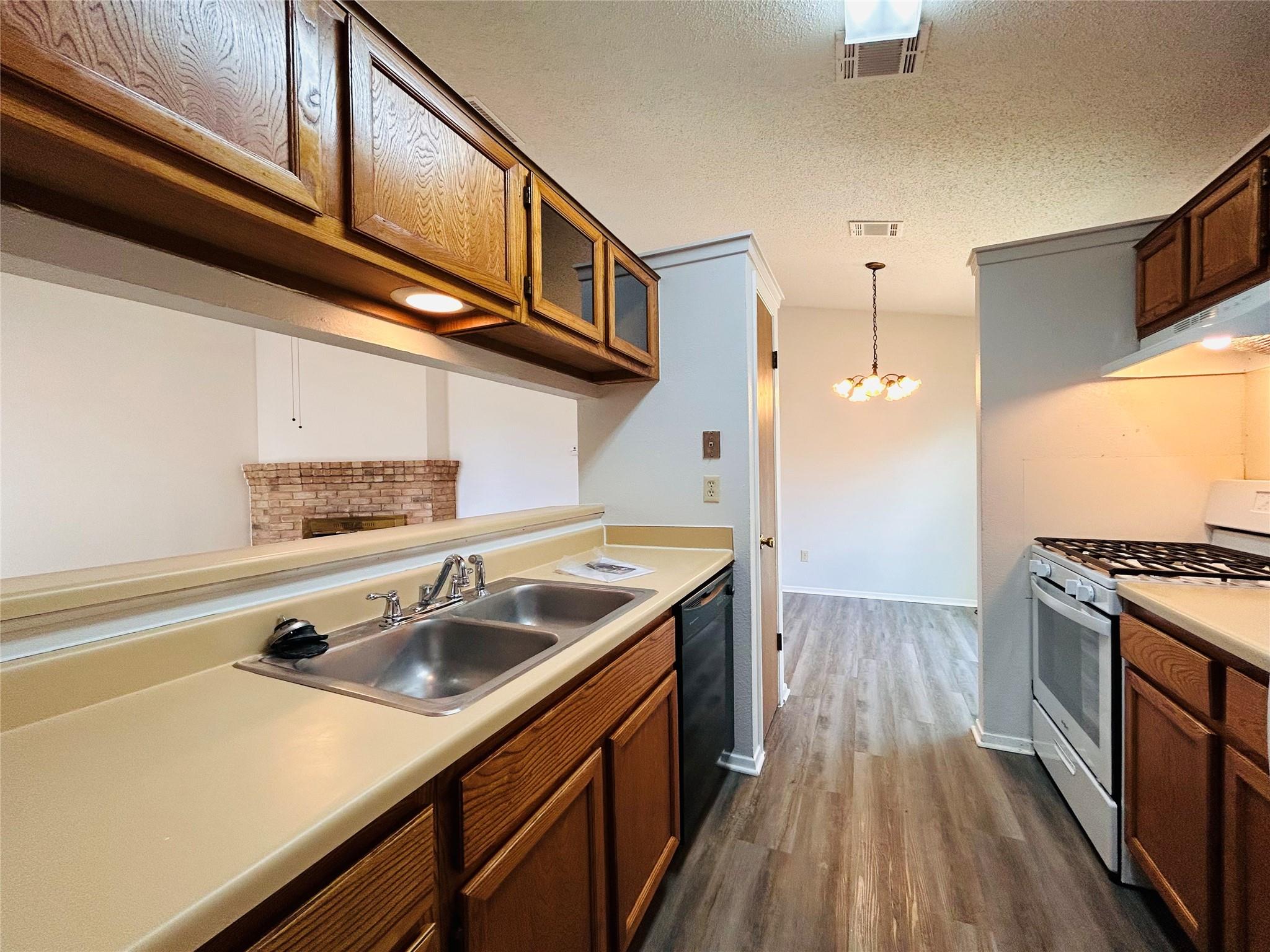 416 Greenlawn Blvd # 1, Round Rock, TX 78664