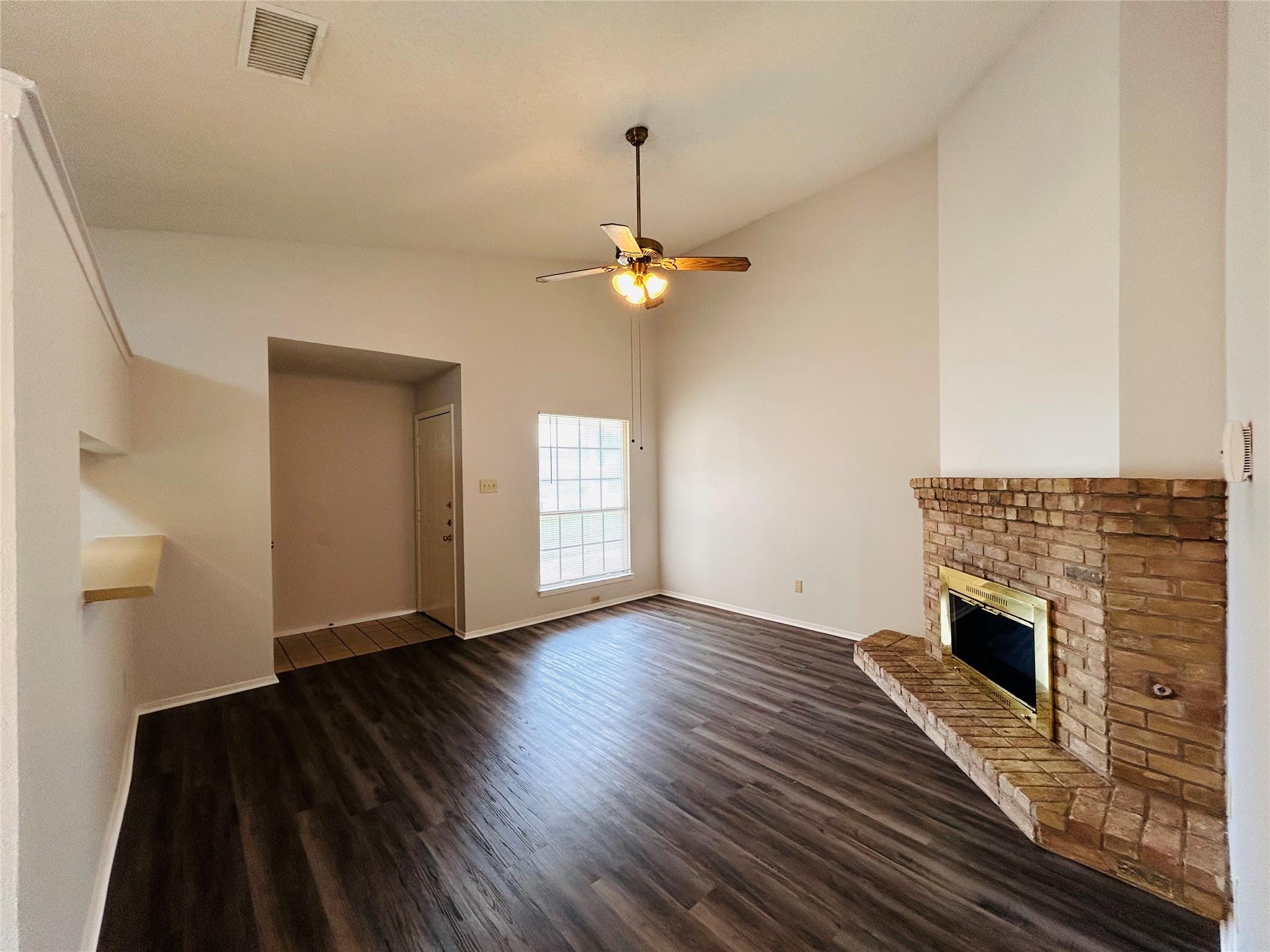 416 Greenlawn Blvd # 1, Round Rock, TX 78664