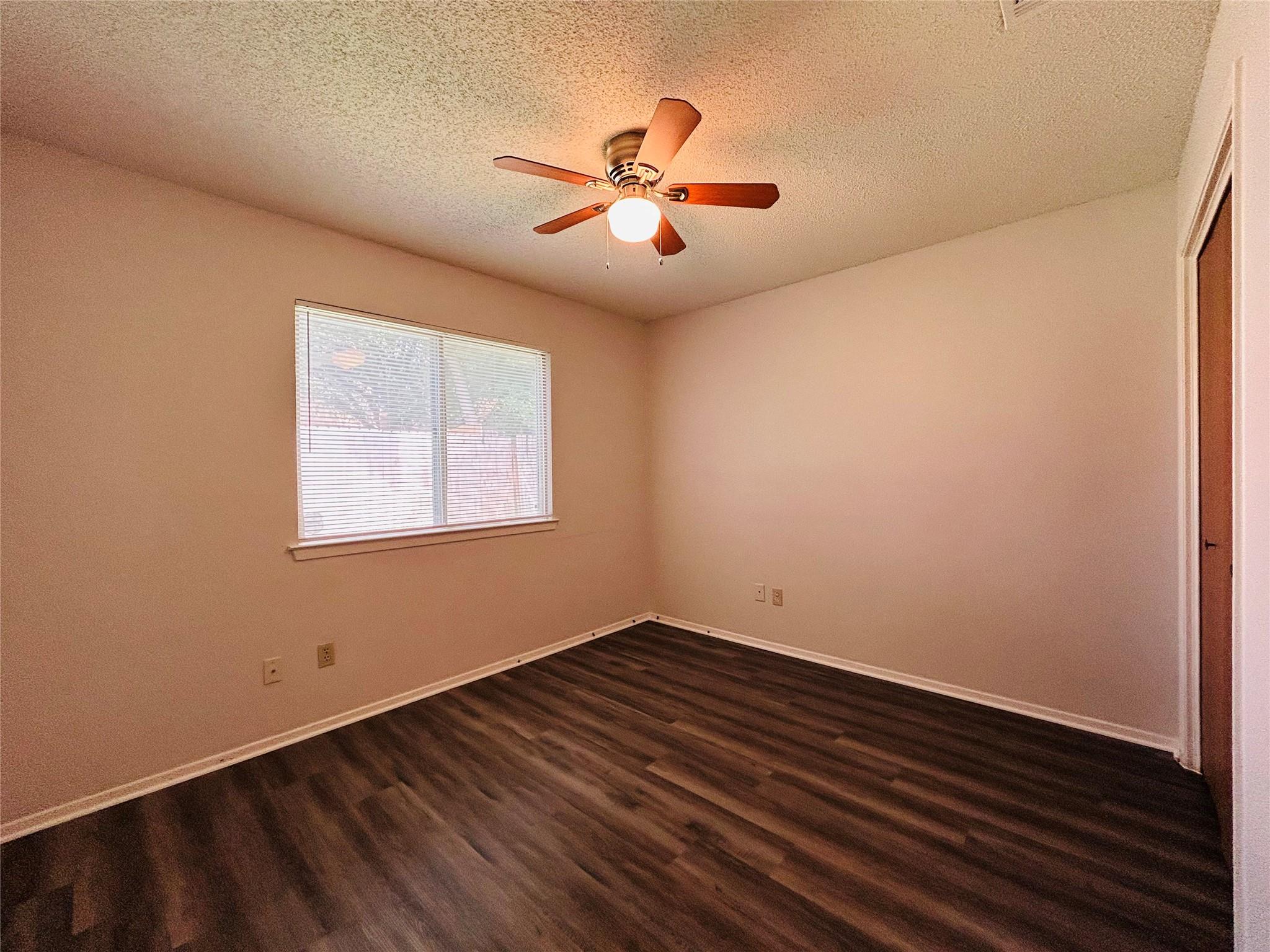 416 Greenlawn Blvd # 1, Round Rock, TX 78664