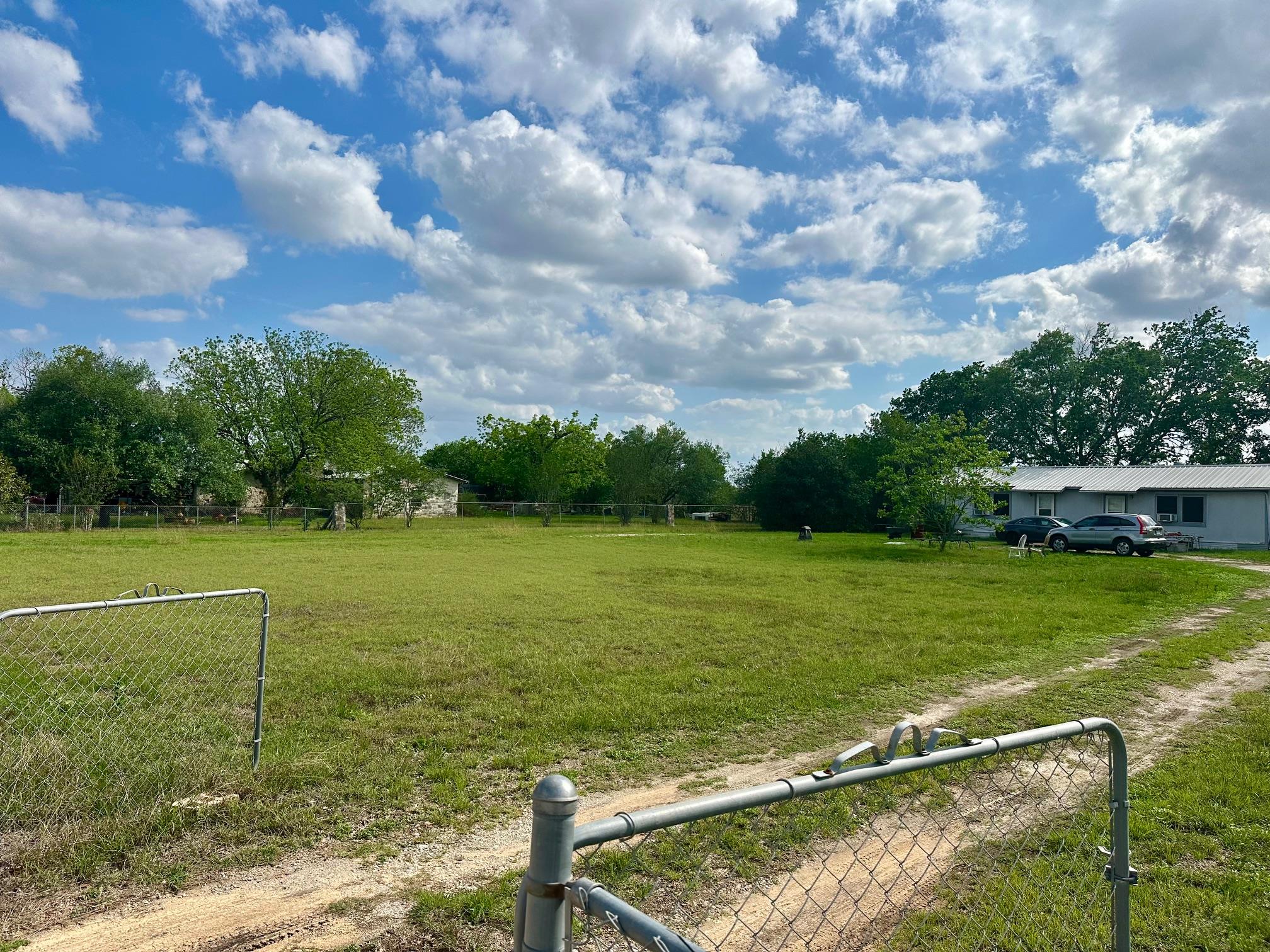 4011 Fm 1966, Maxwell, TX 78656