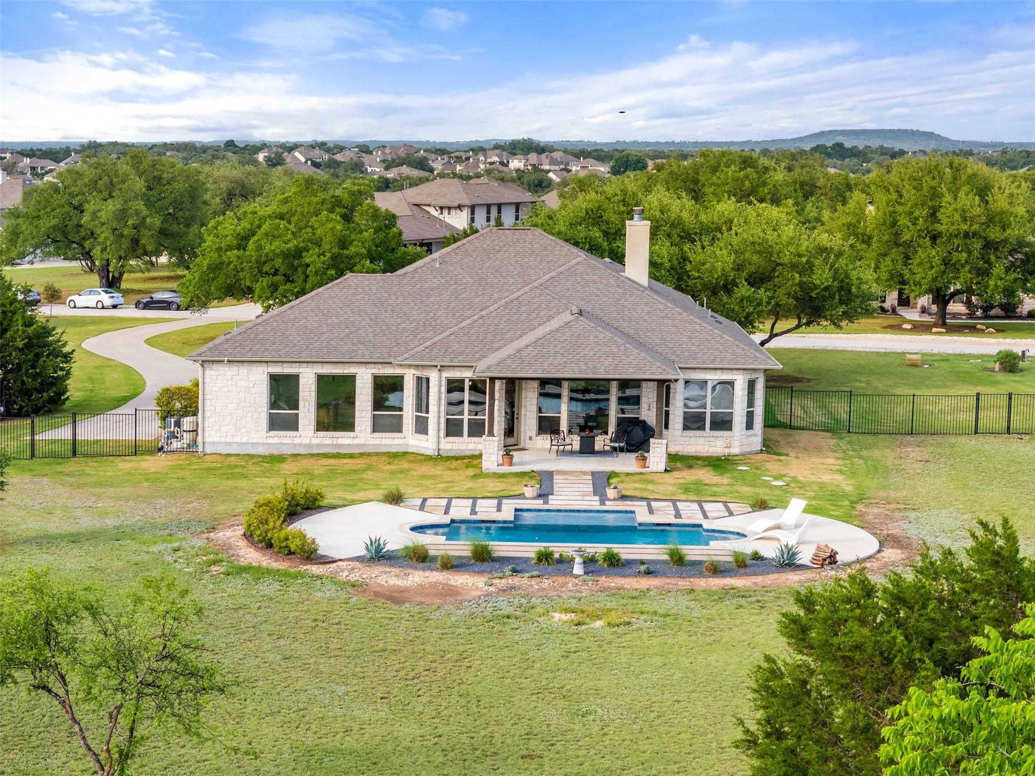 108 Buffalo Speedway, Liberty Hill, TX 78642