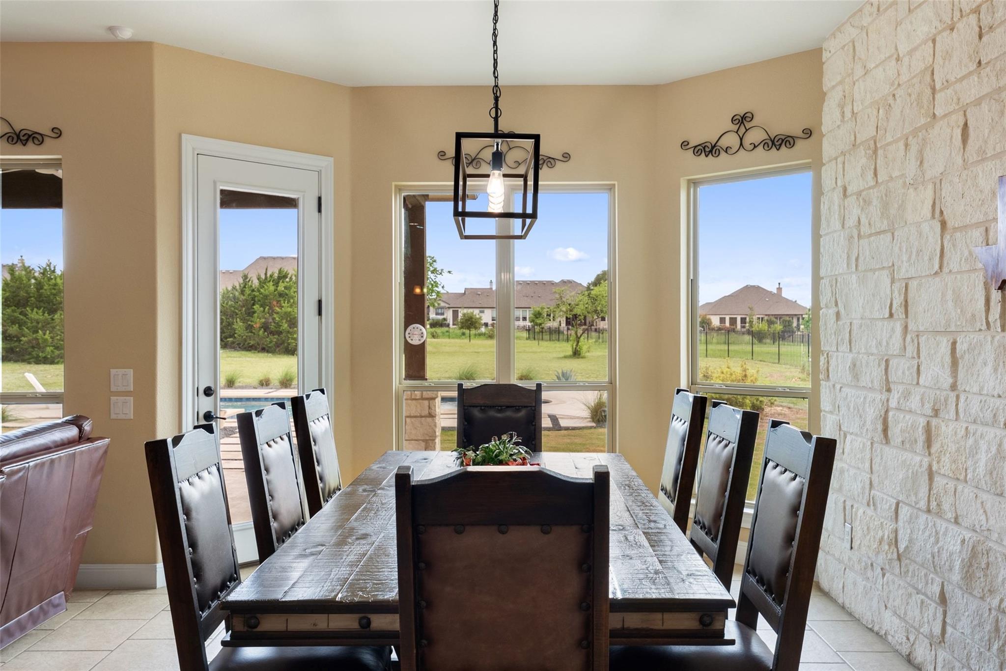 108 Buffalo Speedway, Liberty Hill, TX 78642