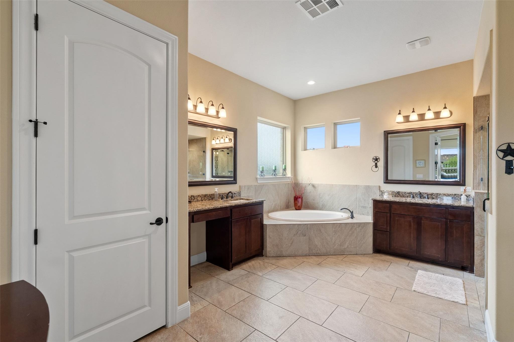 108 Buffalo Speedway, Liberty Hill, TX 78642