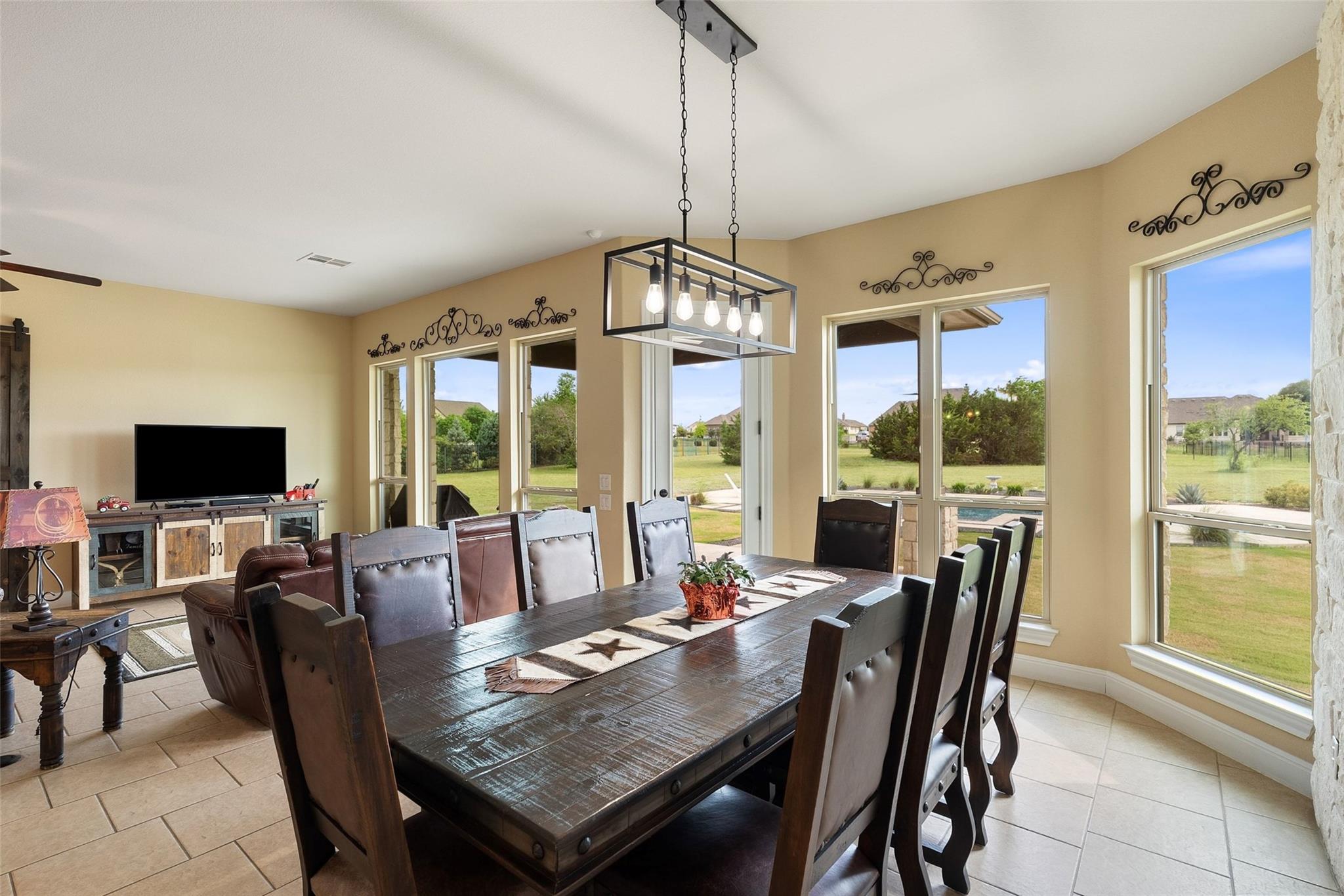 108 Buffalo Speedway, Liberty Hill, TX 78642