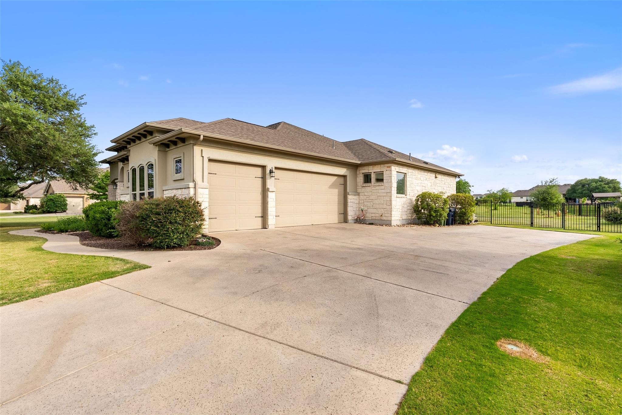 108 Buffalo Speedway, Liberty Hill, TX 78642