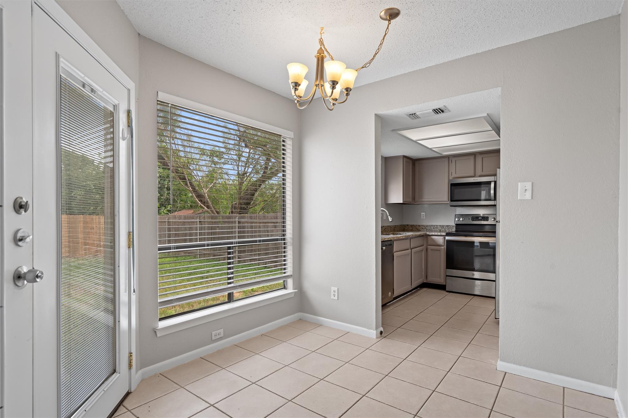 13357 Water Oak Ln # A, Austin, TX 78729