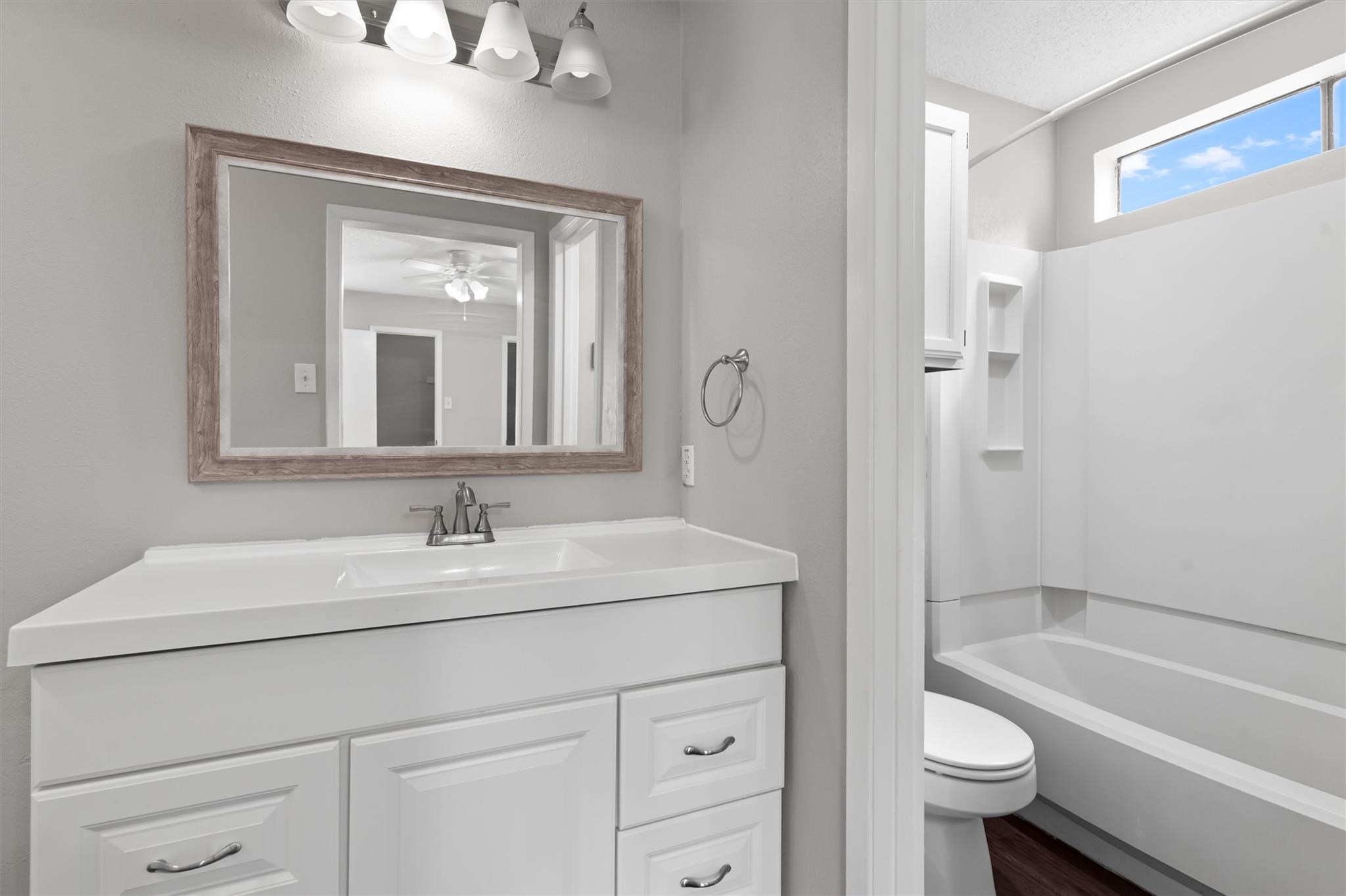 13357 Water Oak Ln # A, Austin, TX 78729