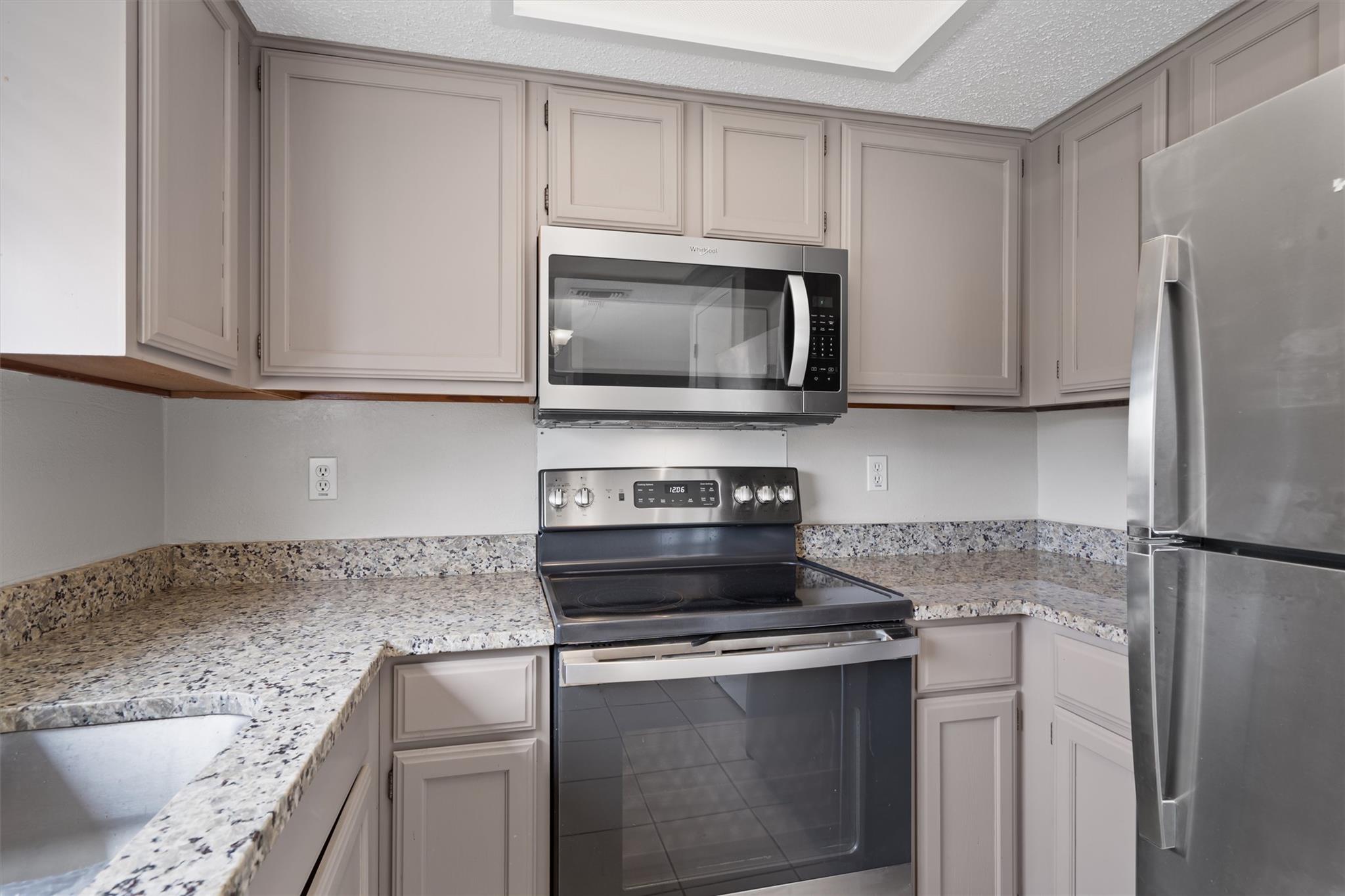 13357 Water Oak Ln # A, Austin, TX 78729