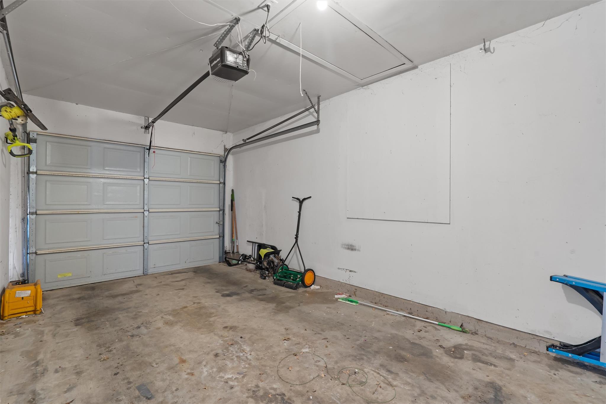 13357 Water Oak Ln # A, Austin, TX 78729