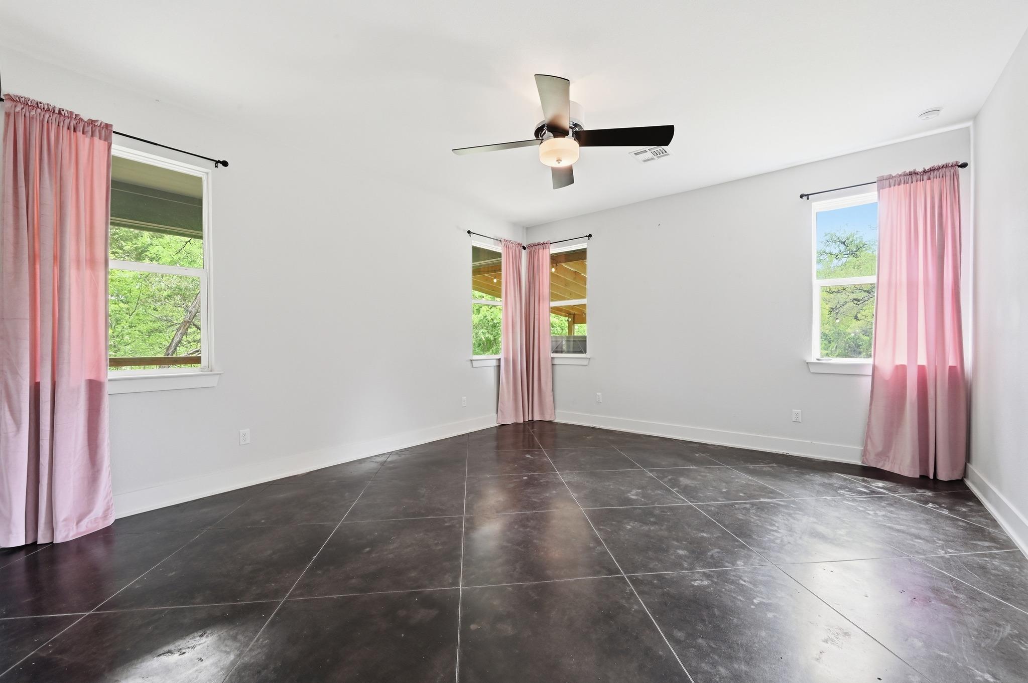 820 Panorama Dr, Dripping Springs, TX 78620