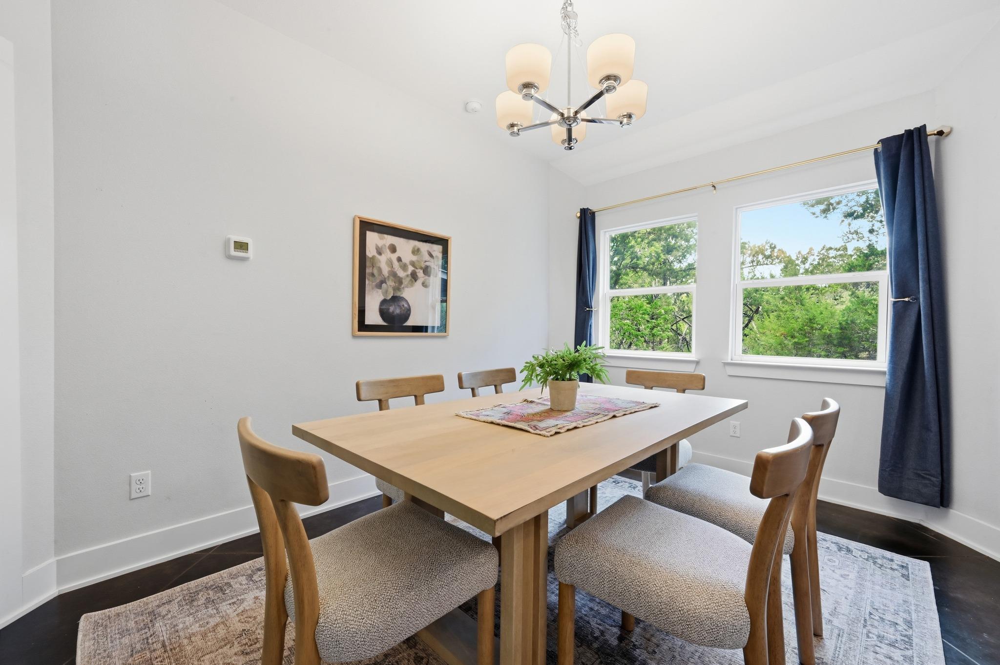 820 Panorama Dr, Dripping Springs, TX 78620