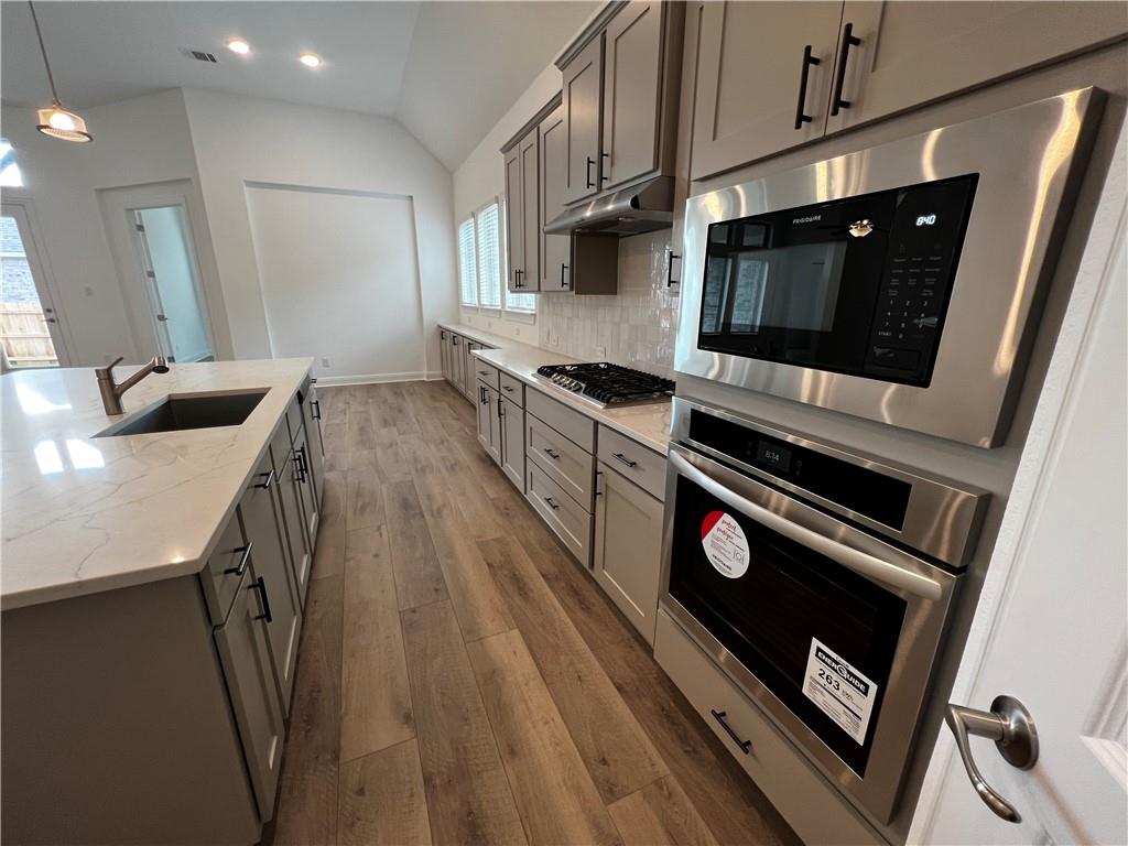 824 Sunny Ridge Dr, Leander, TX 78641