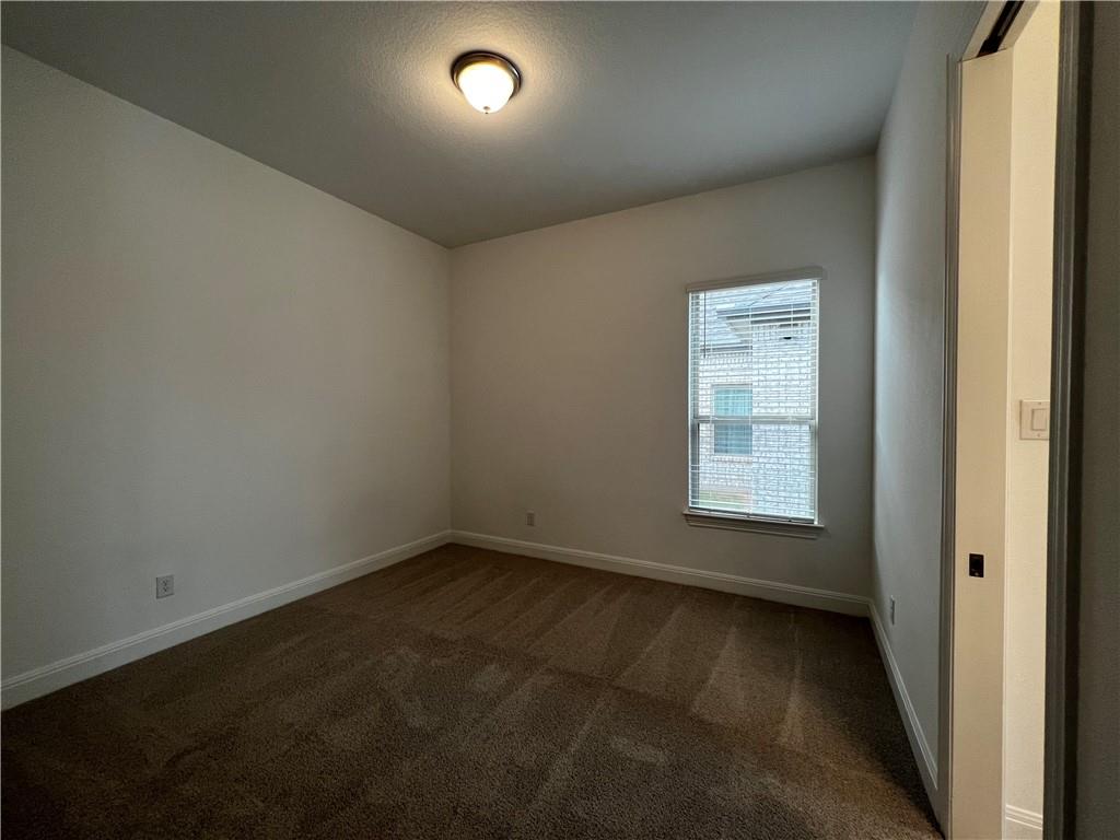 824 Sunny Ridge Dr, Leander, TX 78641