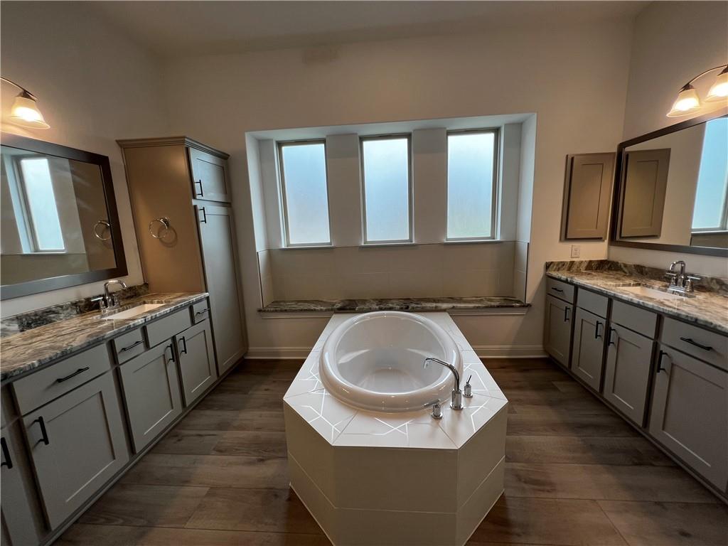 824 Sunny Ridge Dr, Leander, TX 78641