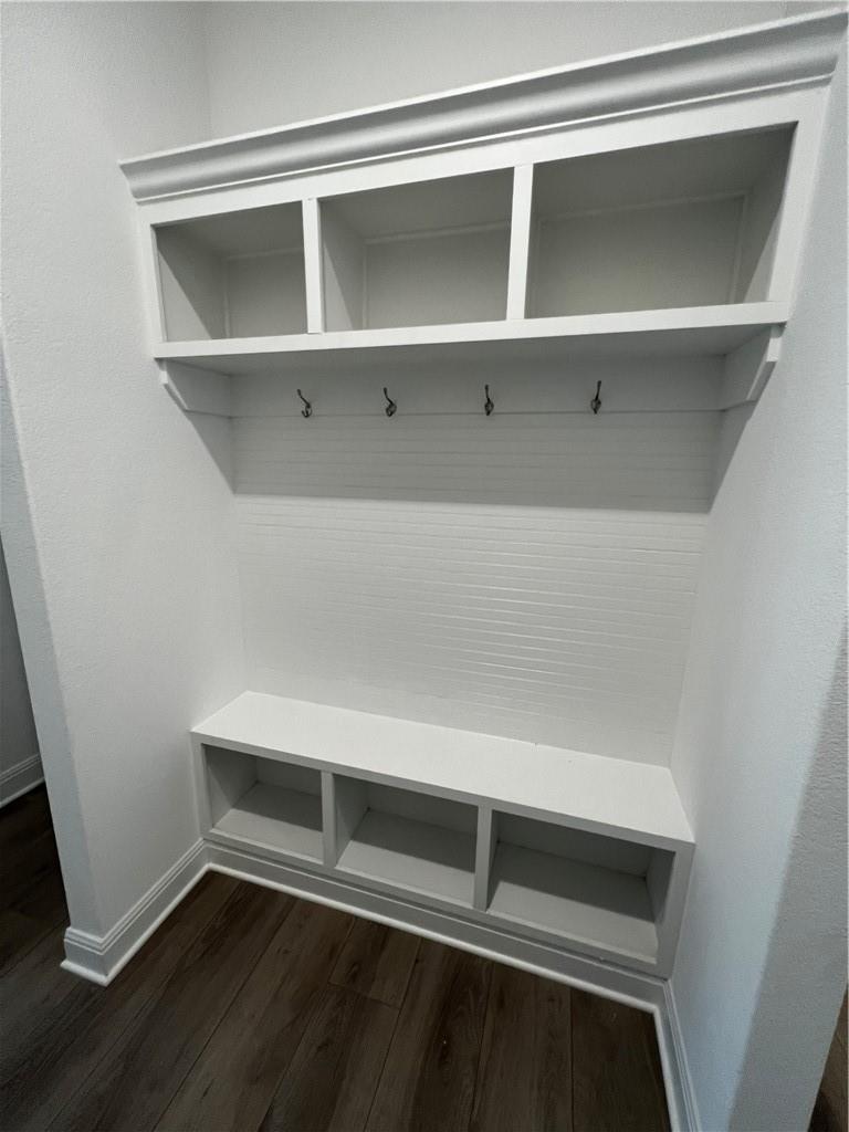 824 Sunny Ridge Dr, Leander, TX 78641