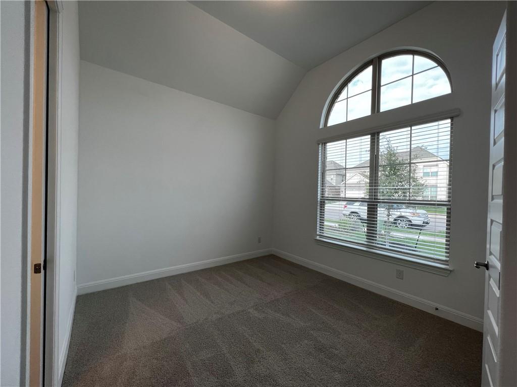 824 Sunny Ridge Dr, Leander, TX 78641