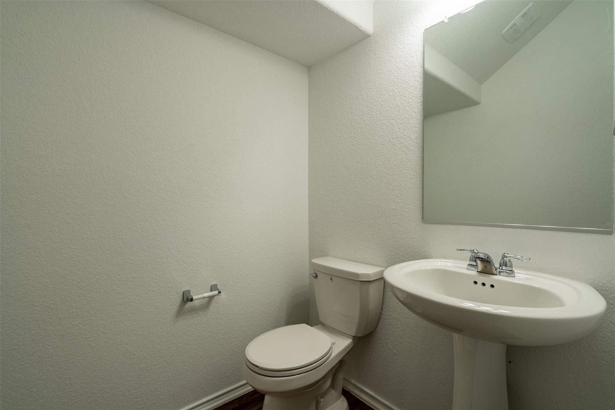 7100 Dancing Wind Ln, Del Valle, TX 78617