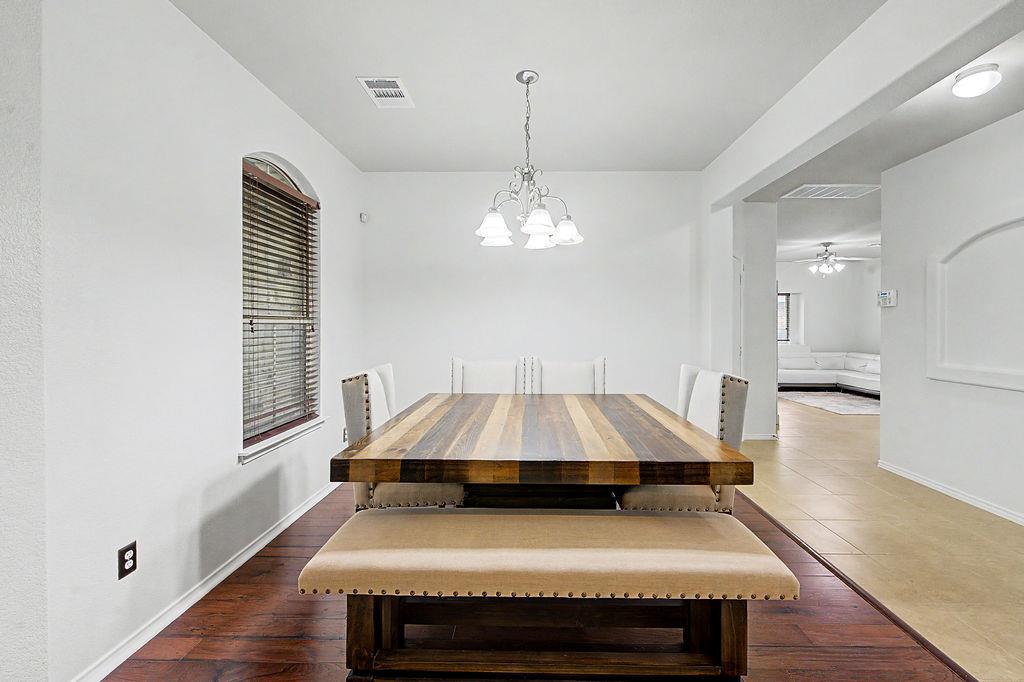 17804 Linkhill Dr, Dripping Springs, TX 78620