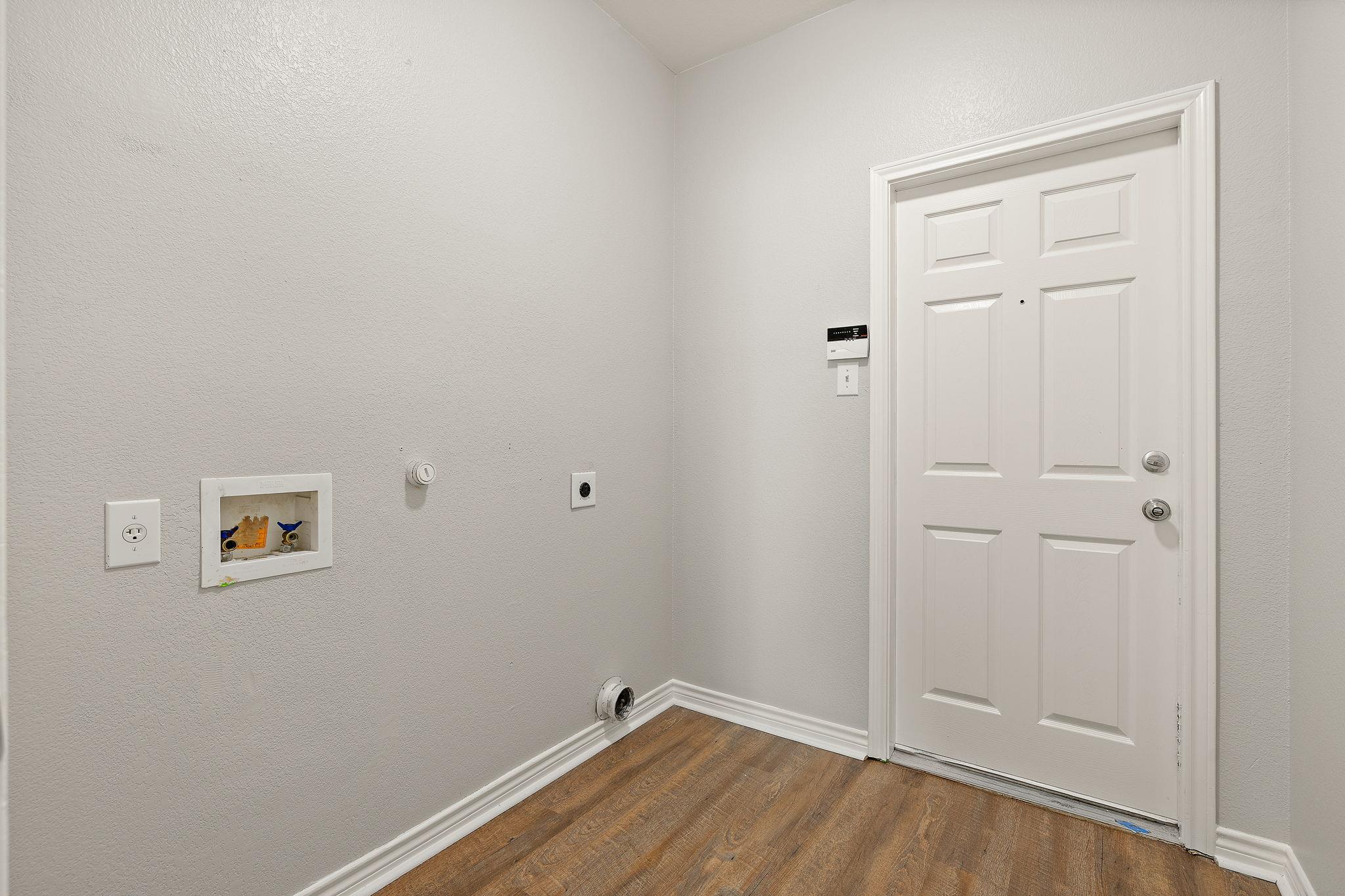 202 Nick Price Loop, Round Rock, TX 78664