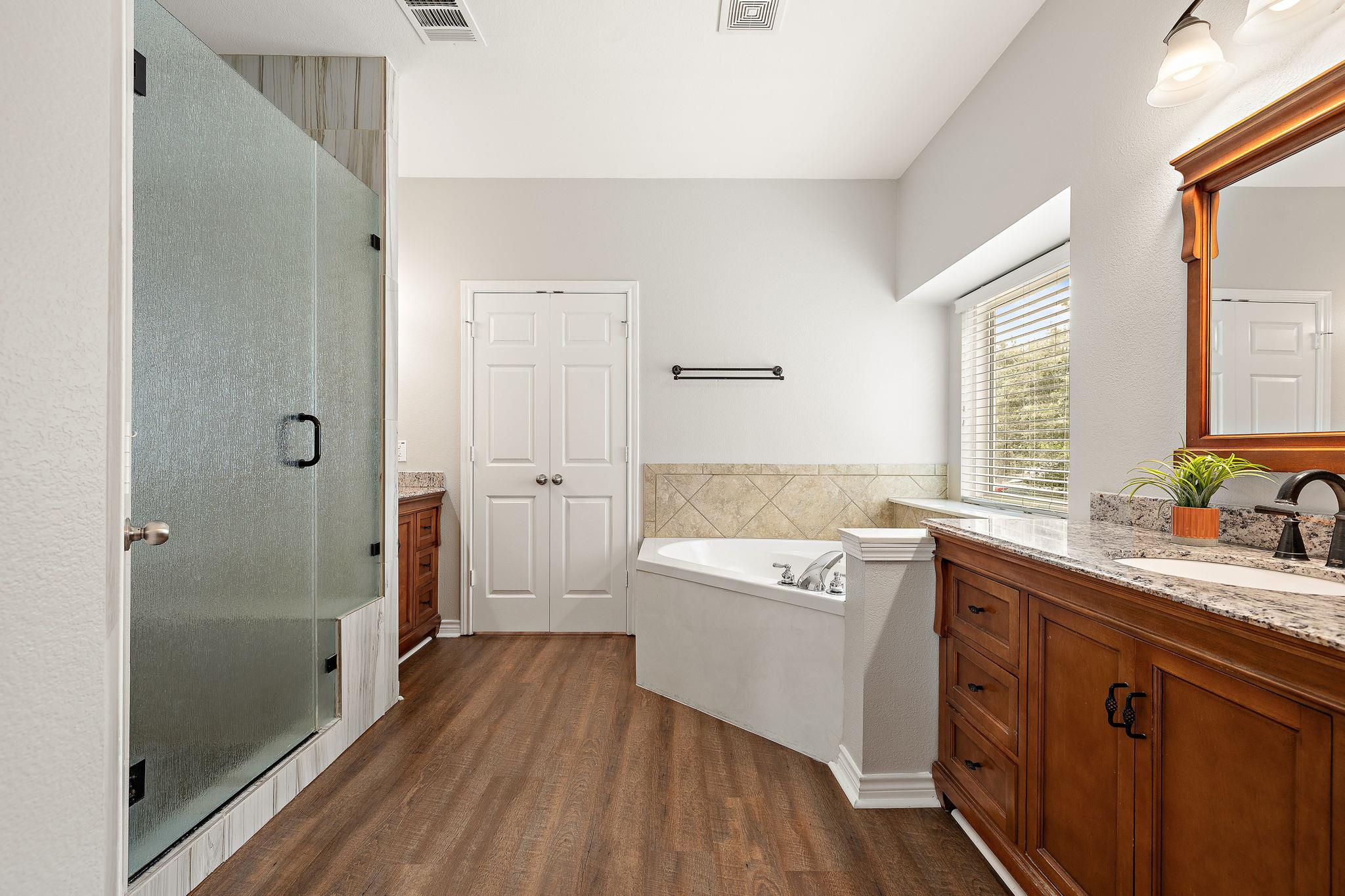 202 Nick Price Loop, Round Rock, TX 78664