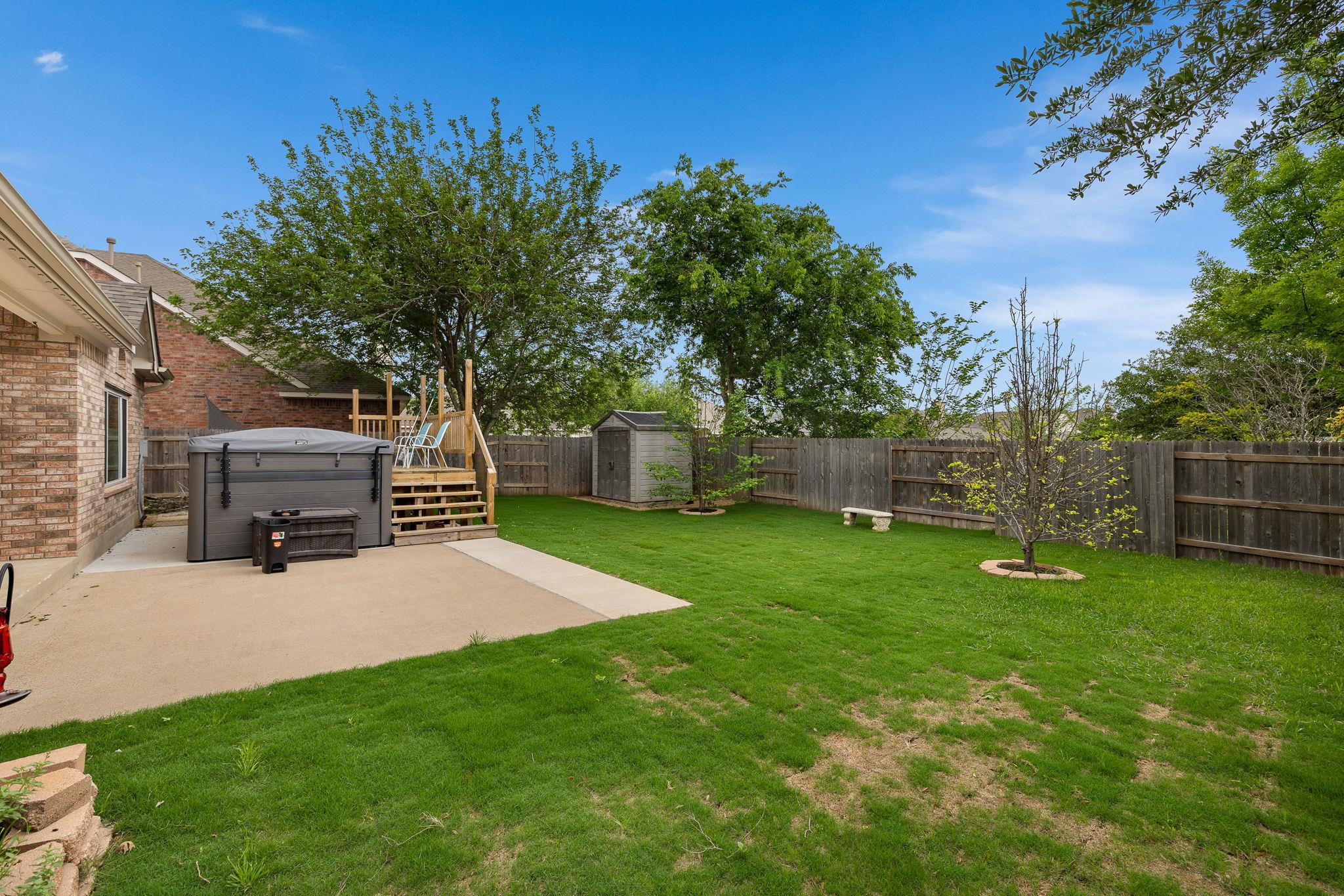 202 Nick Price Loop, Round Rock, TX 78664
