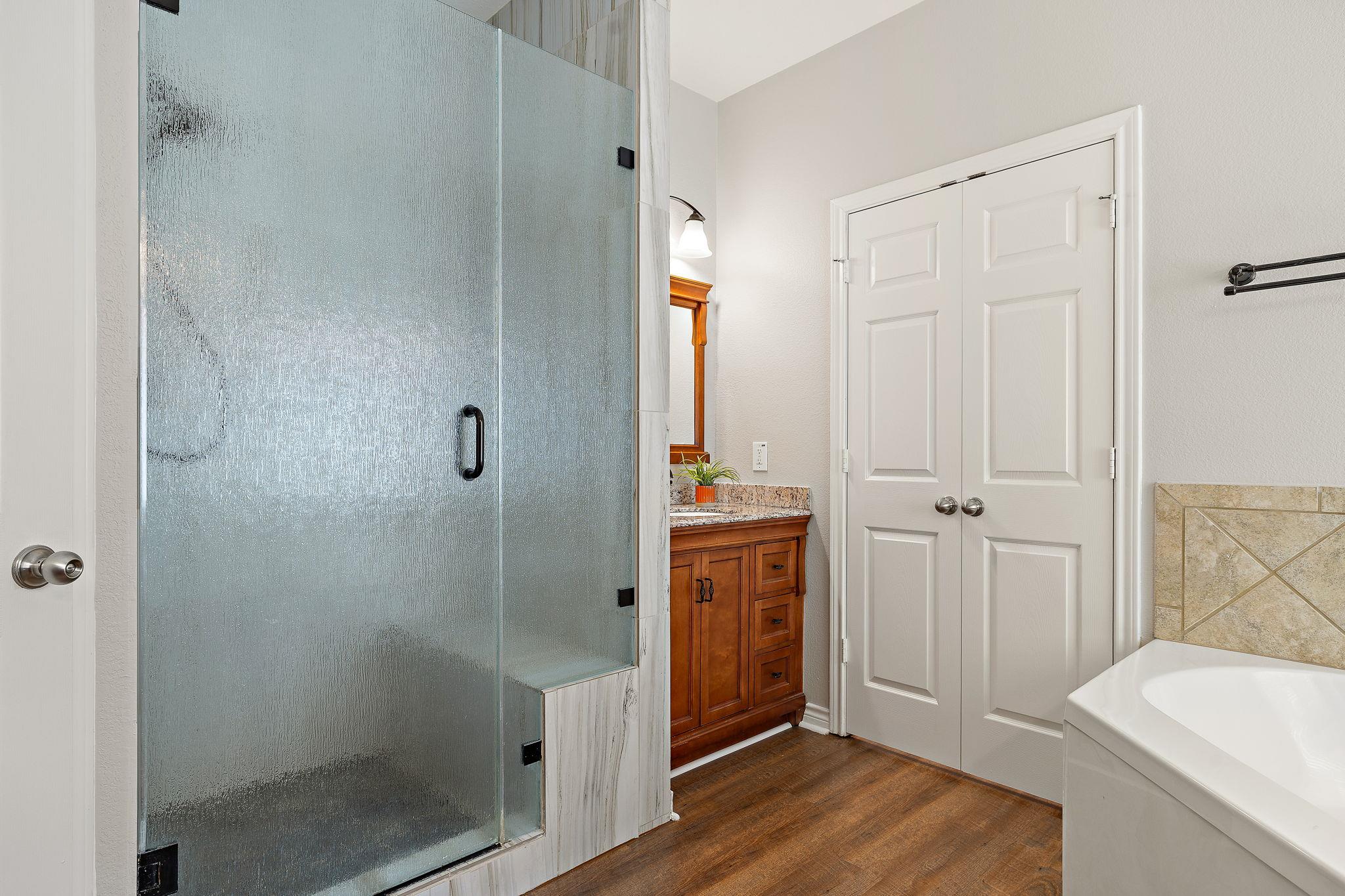 202 Nick Price Loop, Round Rock, TX 78664