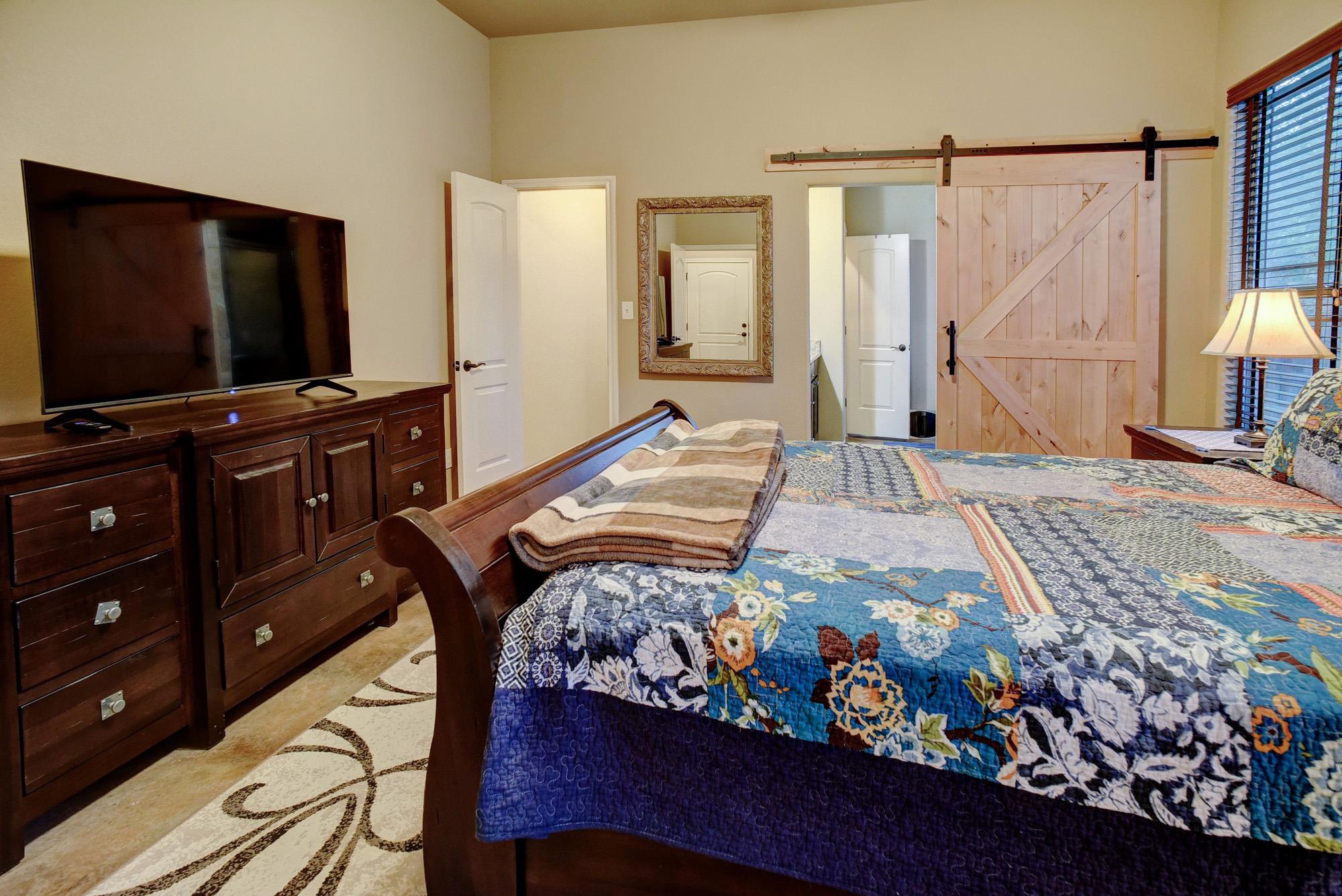 129 Haliimaile Ln, Bastrop, TX 78602