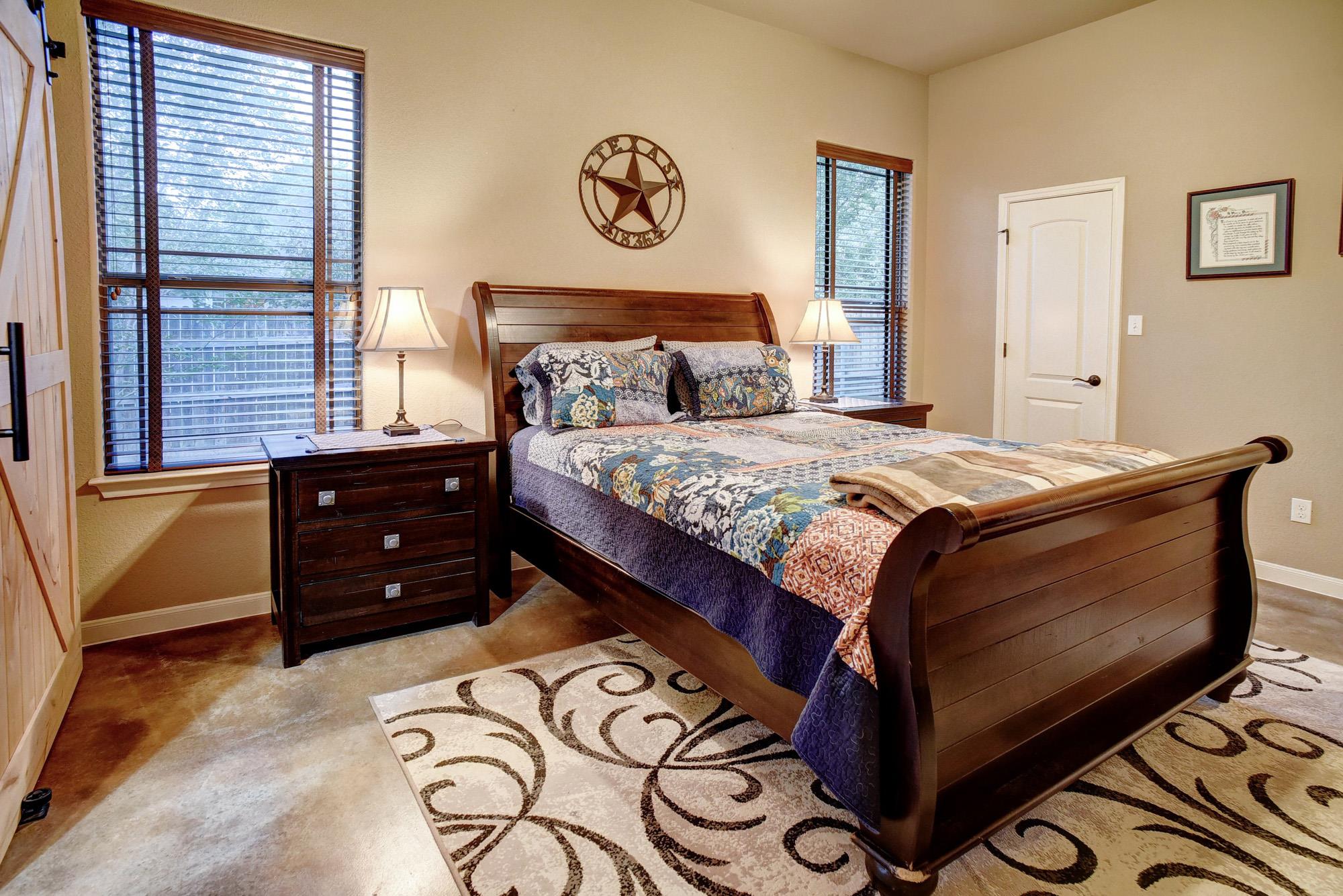 129 Haliimaile Ln, Bastrop, TX 78602