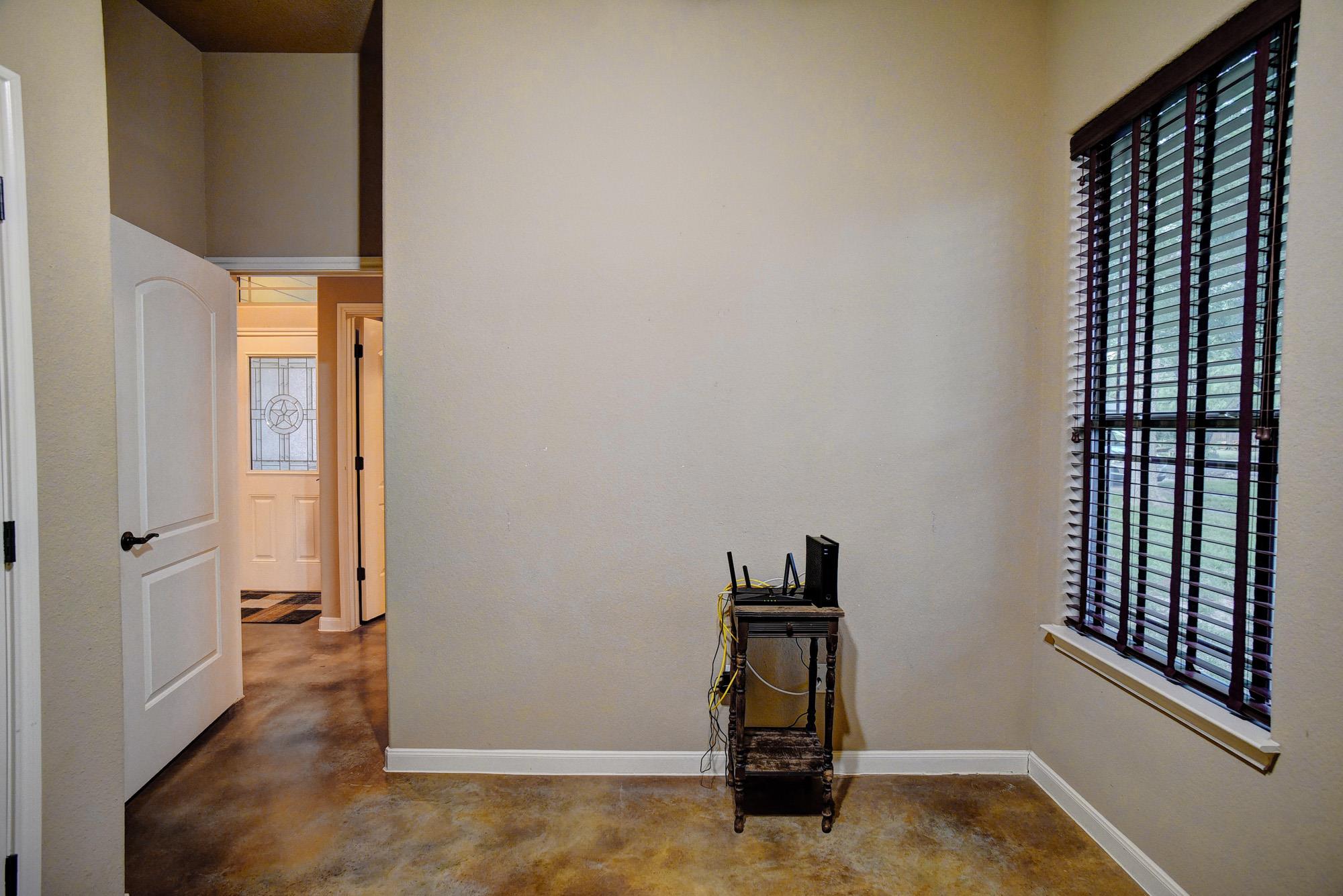 129 Haliimaile Ln, Bastrop, TX 78602