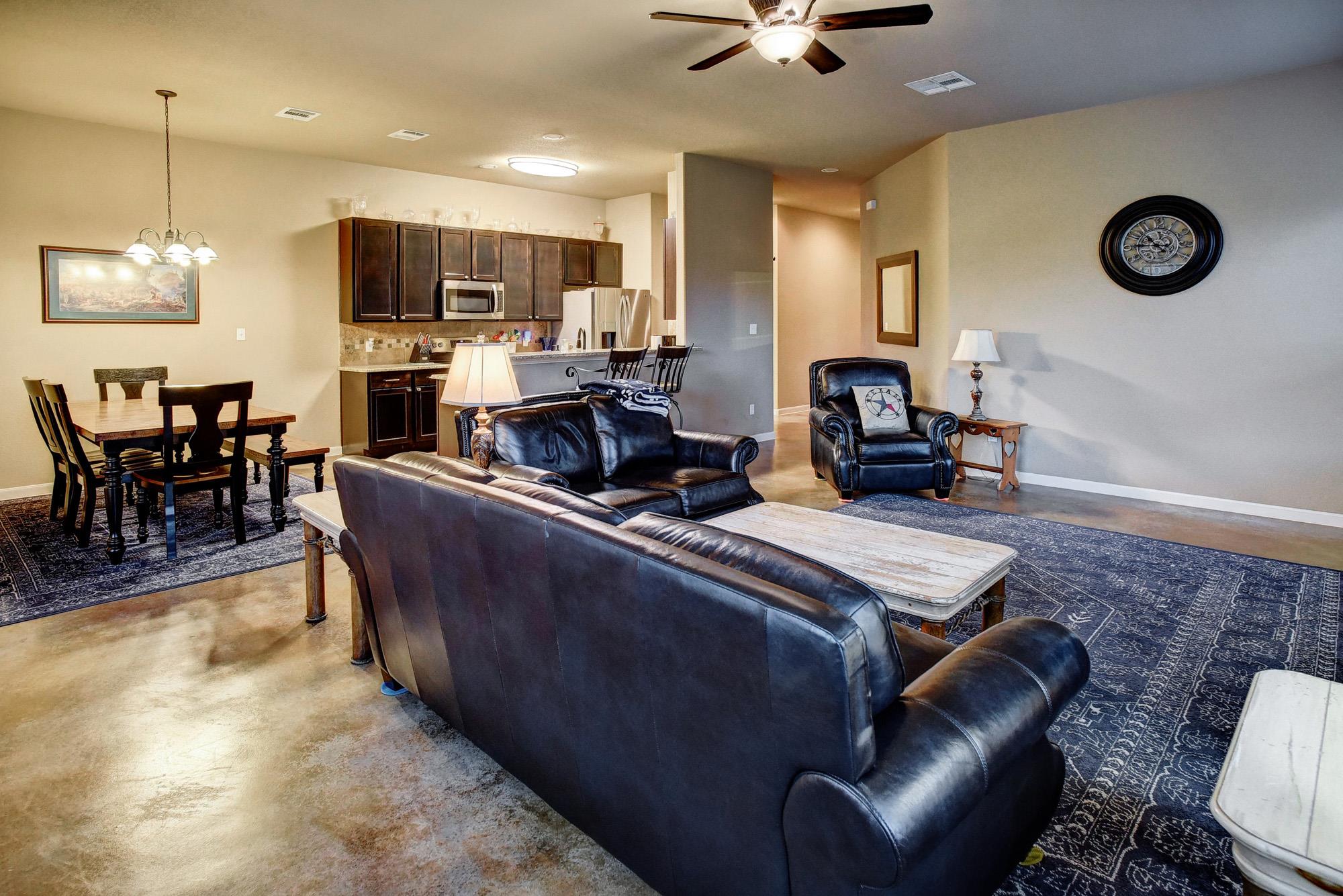 129 Haliimaile Ln, Bastrop, TX 78602